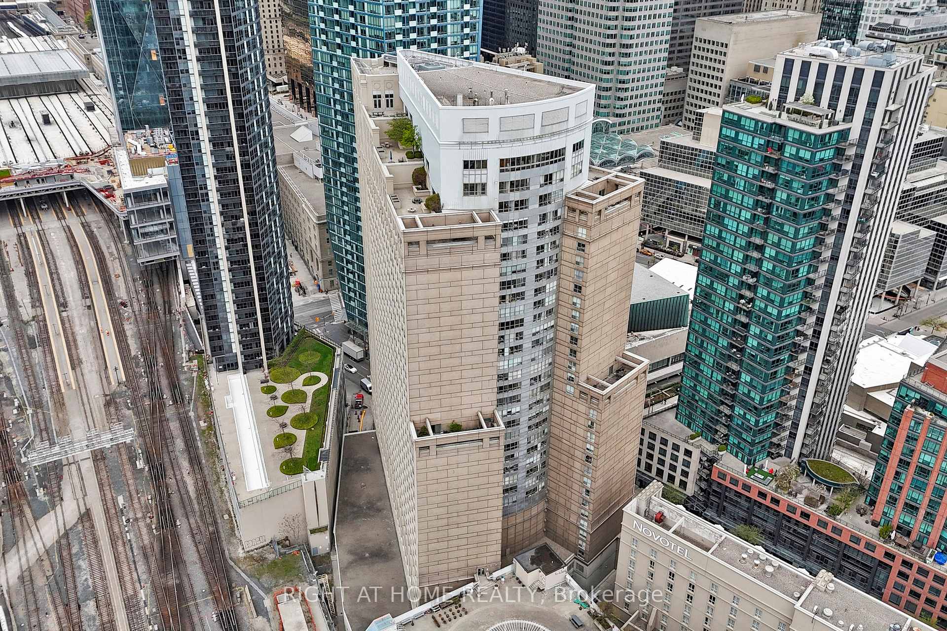 Photo 46 of Unit 2316, 25 The Esplanade, Toronto, Waterfront Communities — HOMEH
