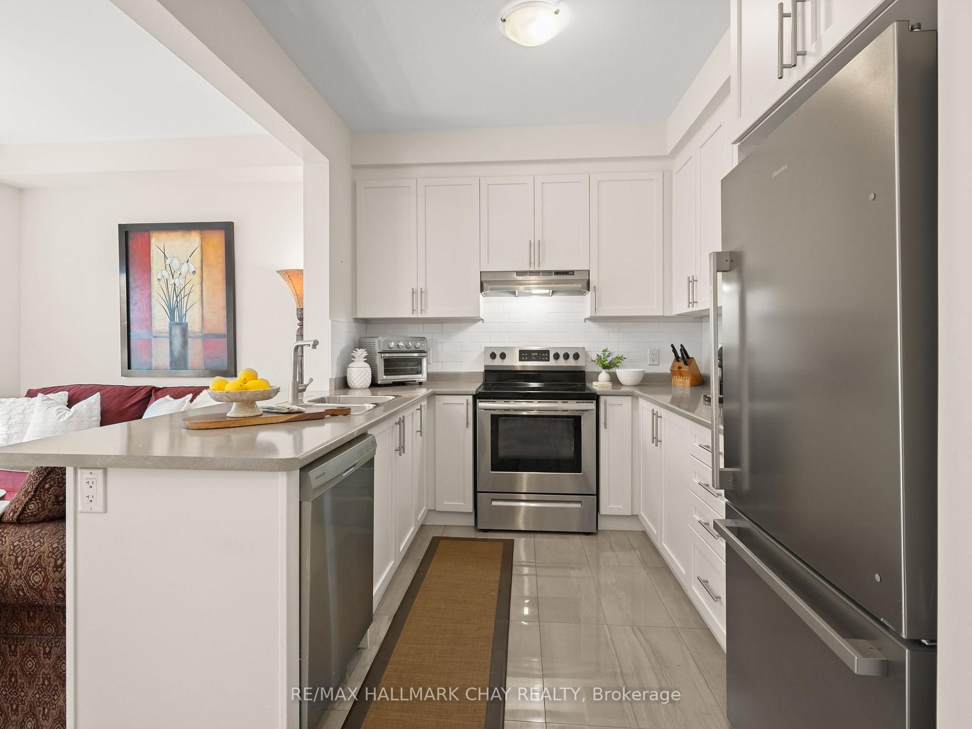 Photo 5 of 279 Atkinson Street, Clearview, Stayner — HOMEH