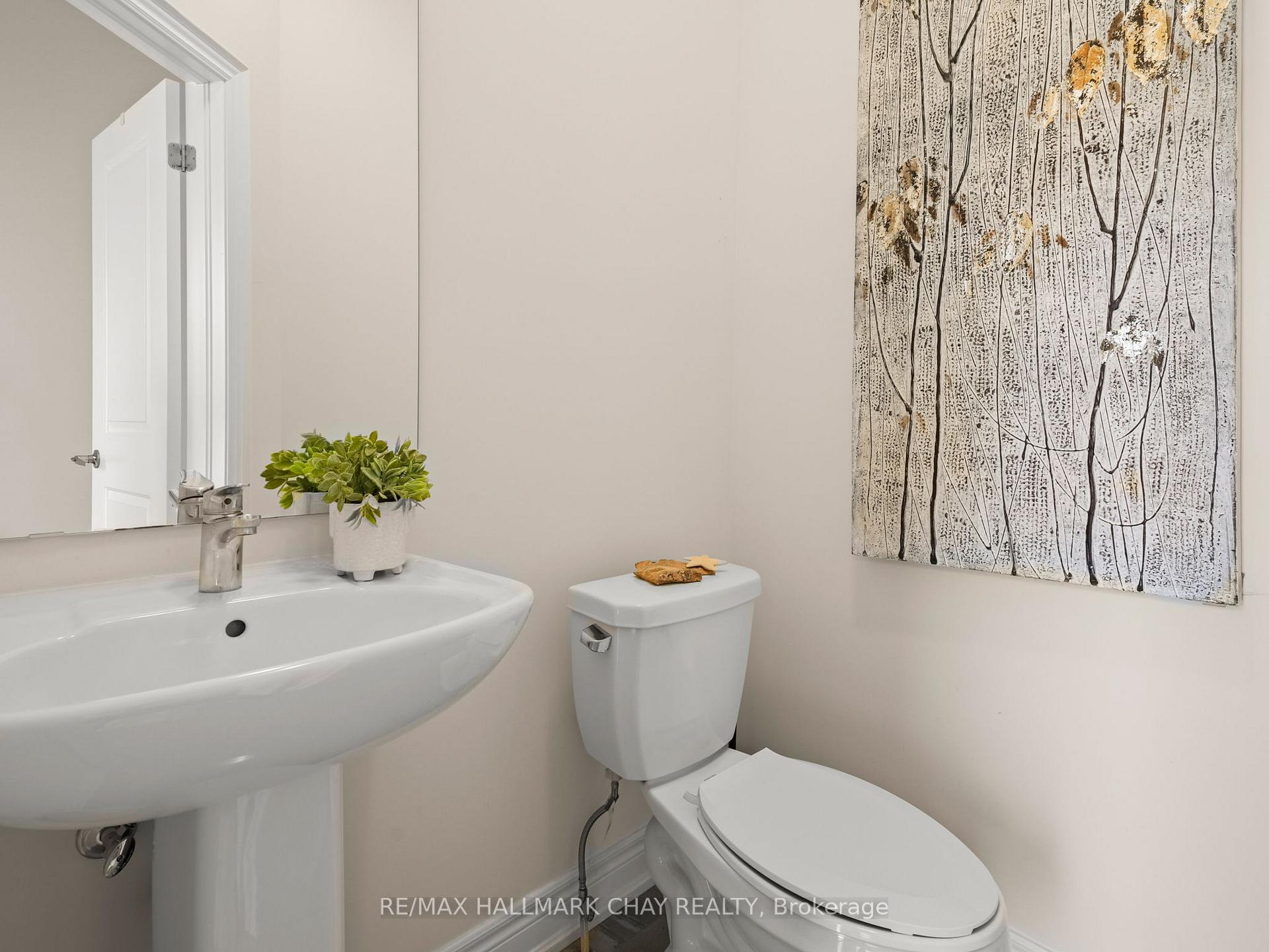 Photo 14 of 279 Atkinson Street, Clearview, Stayner — HOMEH