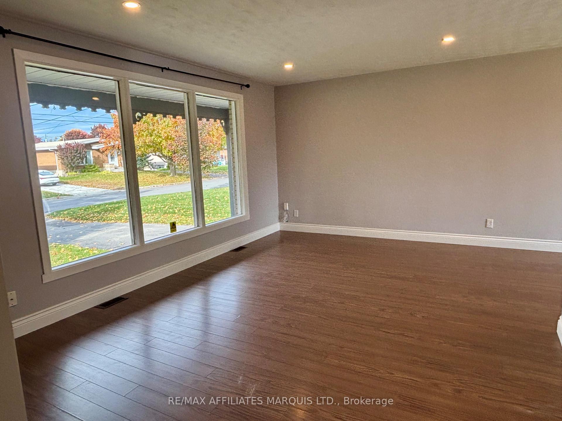 Photo 9 of 1007 Lasalle Road, Cornwall — HOMEH