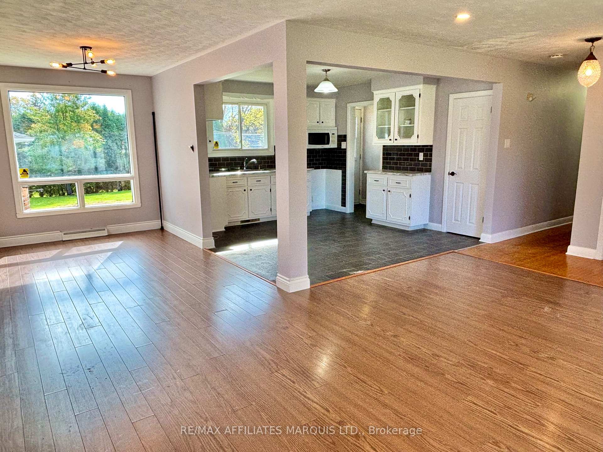 Photo 11 of 1007 Lasalle Road, Cornwall — HOMEH