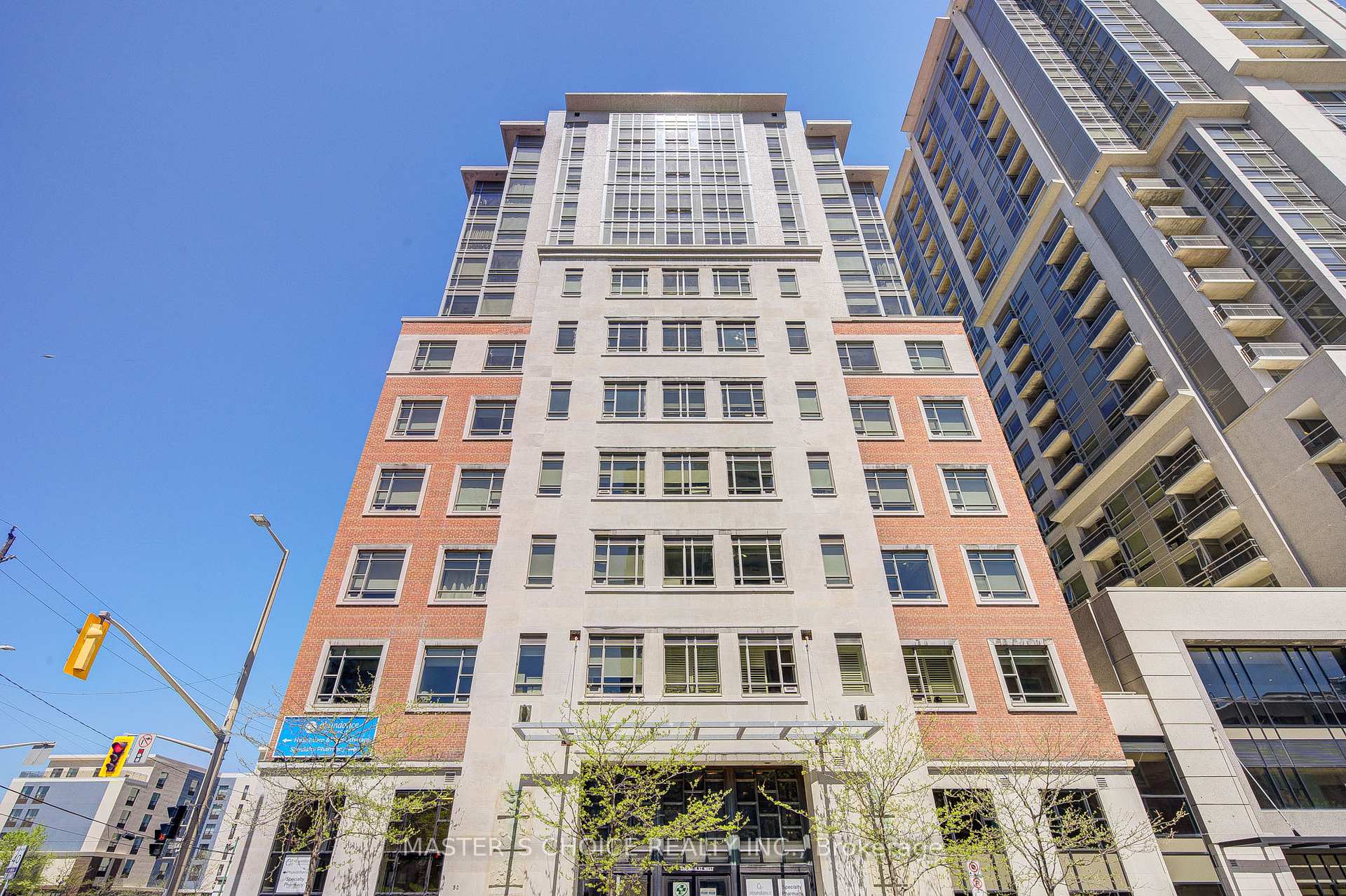 Front of Unit 906, 150 Main Street W