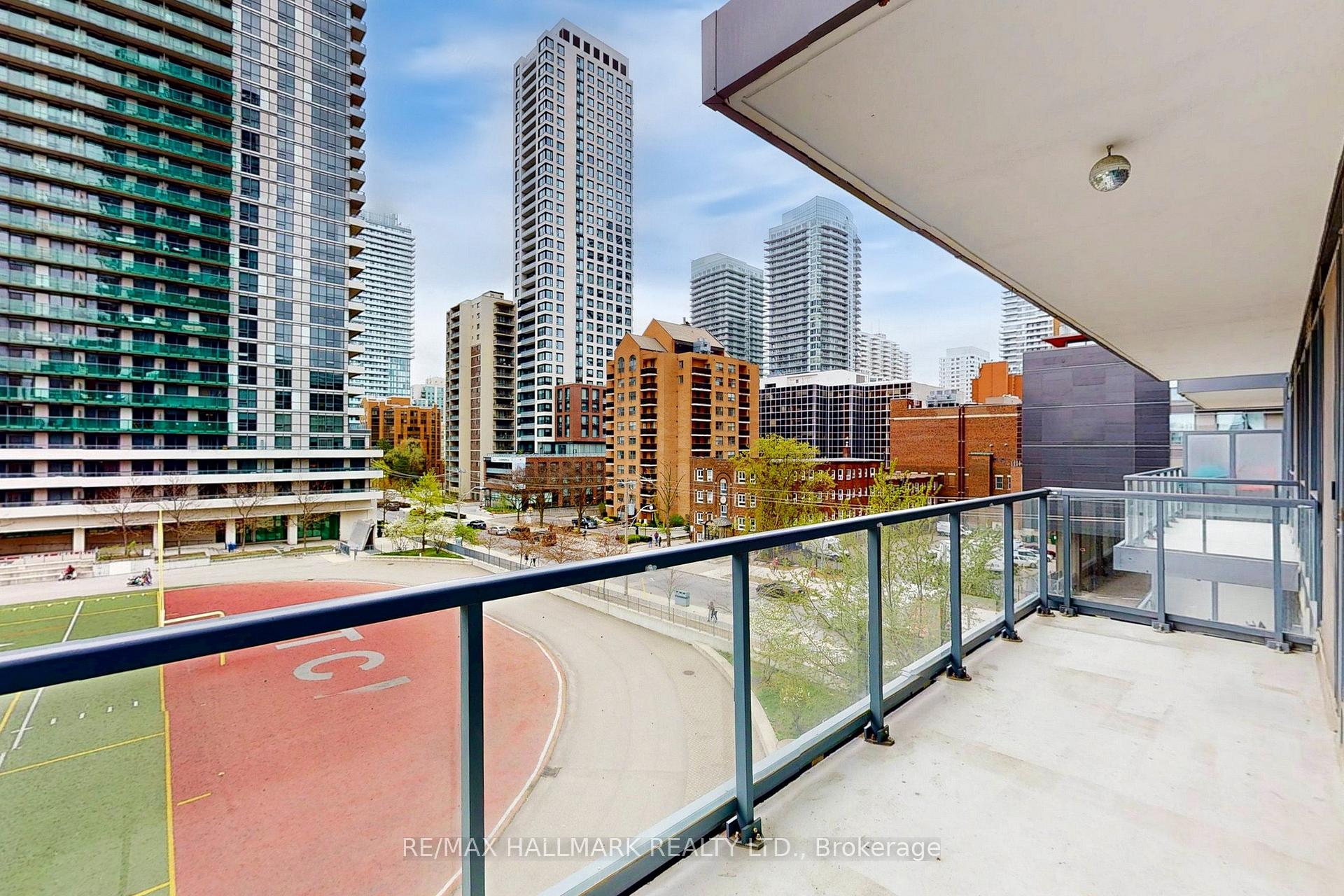 Photo 9 of Unit 418, 30 Roehampton Avenue, Toronto, Mount Pleasant West — HOMEH