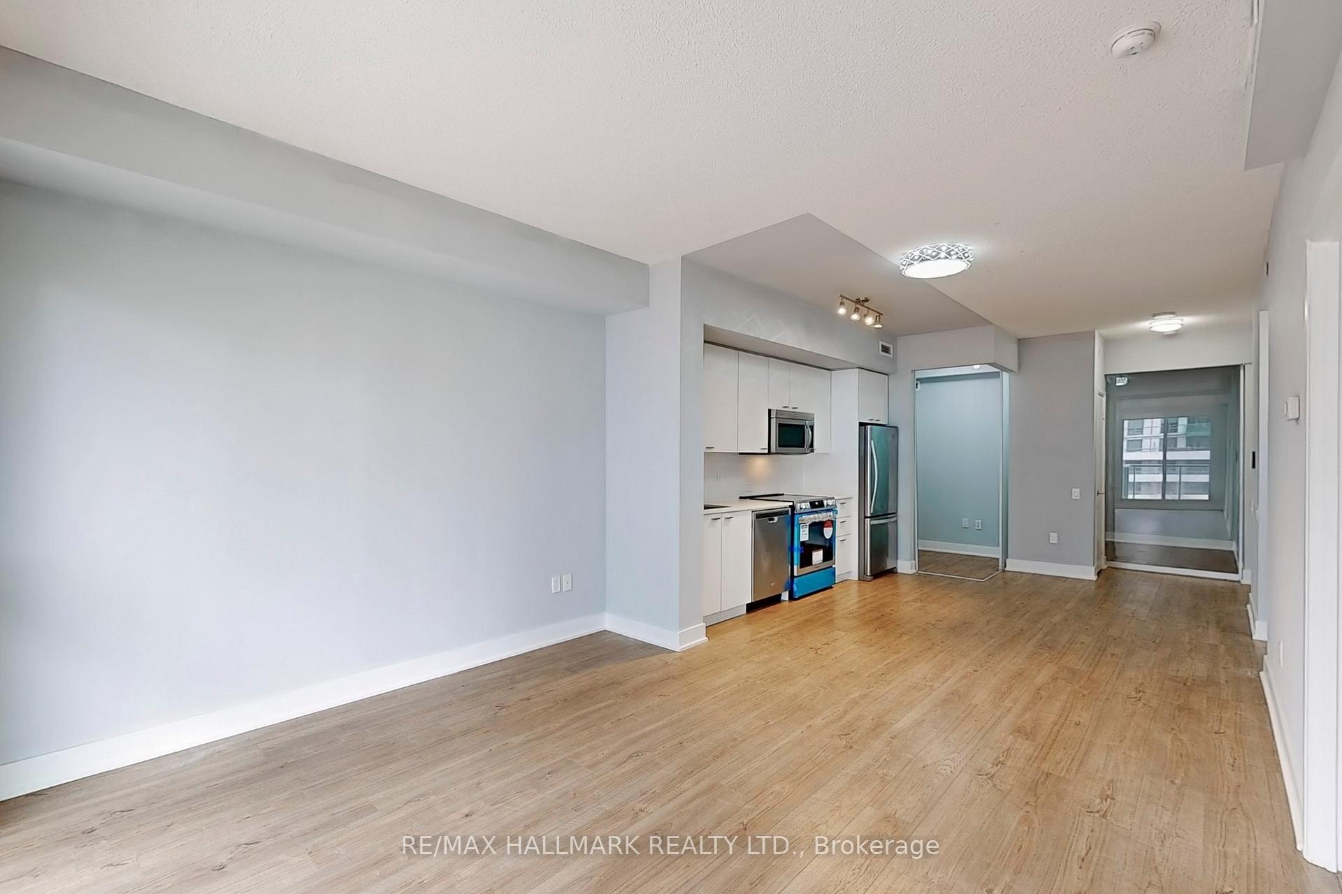 Photo 17 of Unit 418, 30 Roehampton Avenue, Toronto, Mount Pleasant West — HOMEH