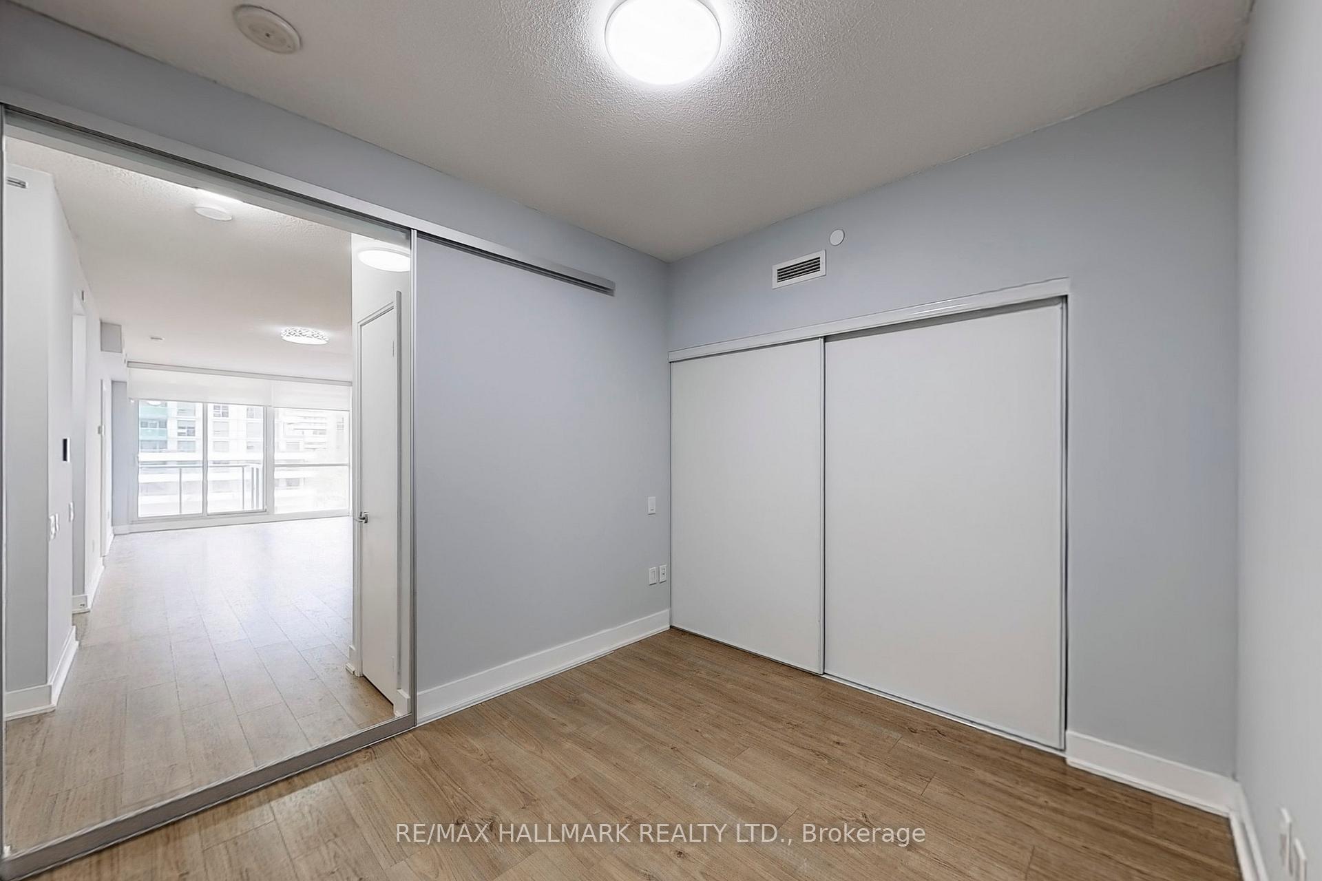 Photo 19 of Unit 418, 30 Roehampton Avenue, Toronto, Mount Pleasant West — HOMEH