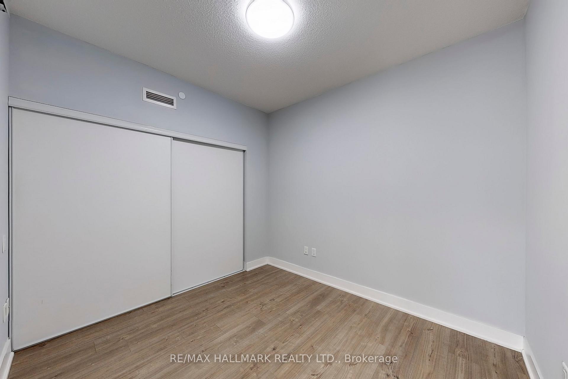 Photo 20 of Unit 418, 30 Roehampton Avenue, Toronto, Mount Pleasant West — HOMEH