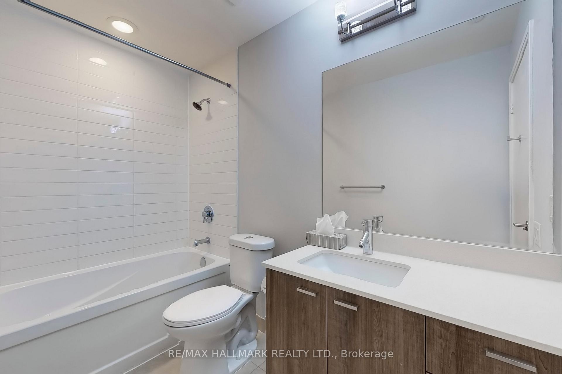 Photo 23 of Unit 418, 30 Roehampton Avenue, Toronto, Mount Pleasant West — HOMEH