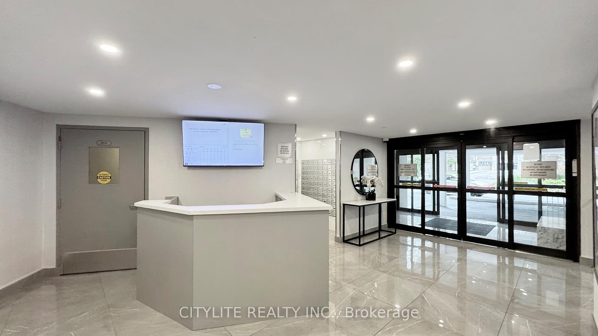 Photo 1 of Unit 1806, 10 Edgecliffe Golfway, Toronto, Flemingdon Park — HOMEH