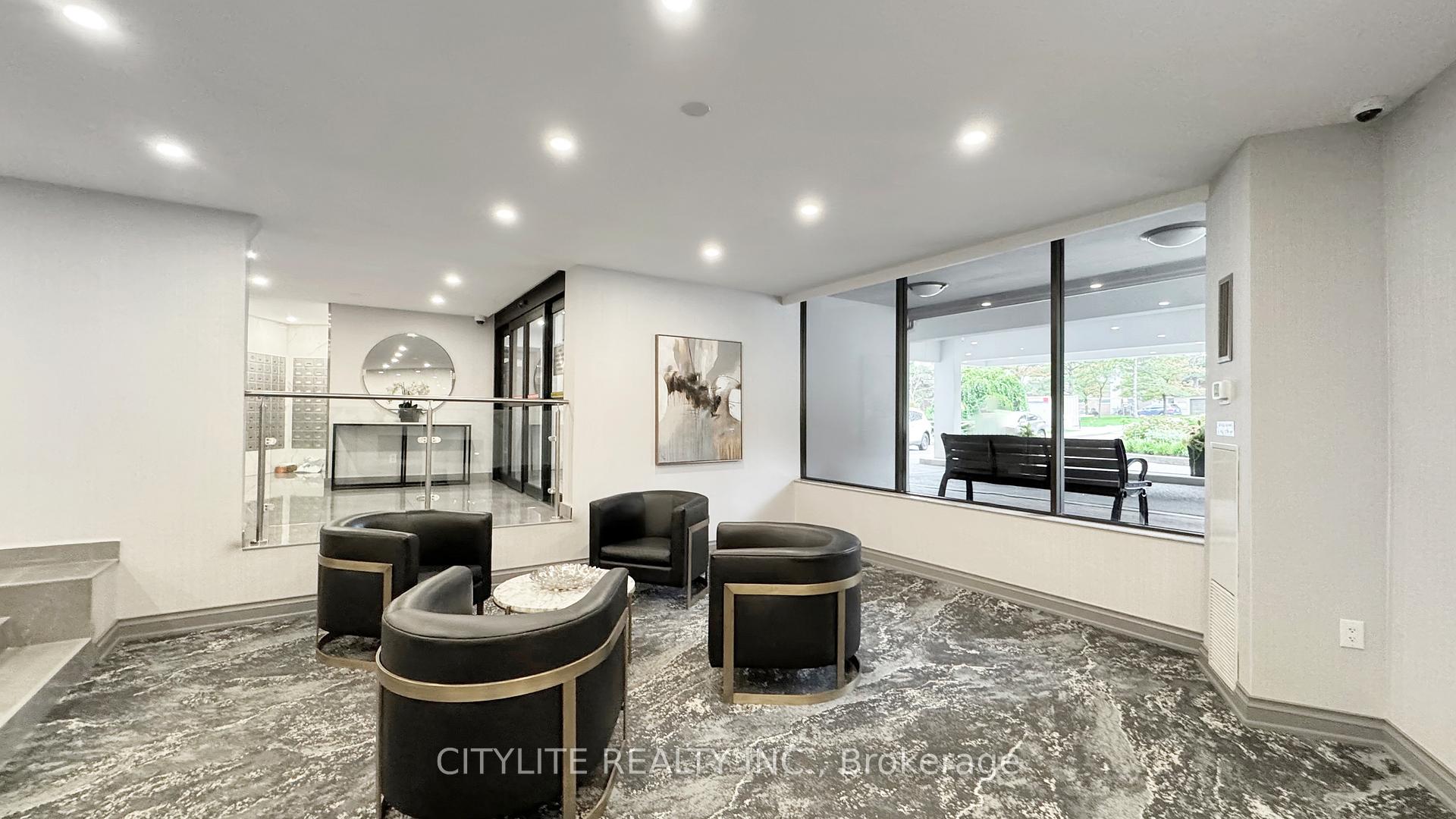 Photo 2 of Unit 1806, 10 Edgecliffe Golfway, Toronto, Flemingdon Park — HOMEH