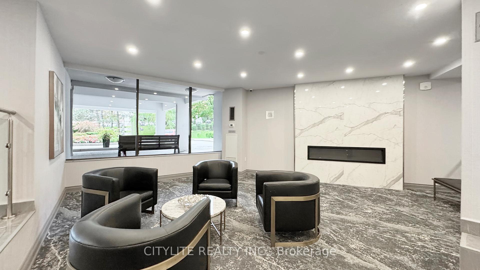 Photo 3 of Unit 1806, 10 Edgecliffe Golfway, Toronto, Flemingdon Park — HOMEH