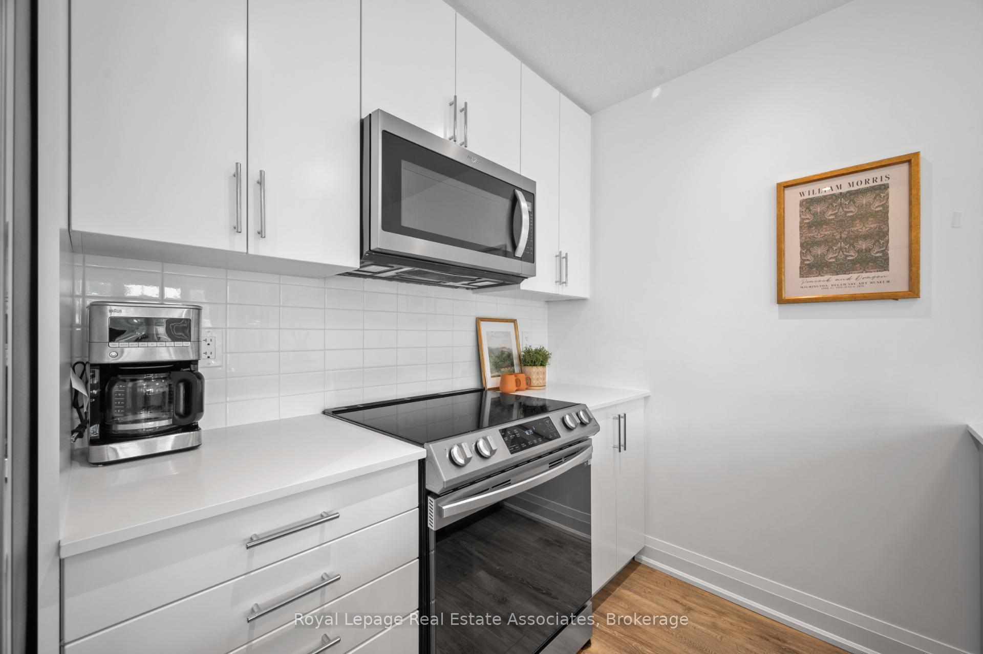 Photo 11 of 26 Steele Crescent, Guelph, St. Patrick's Ward — HOMEH