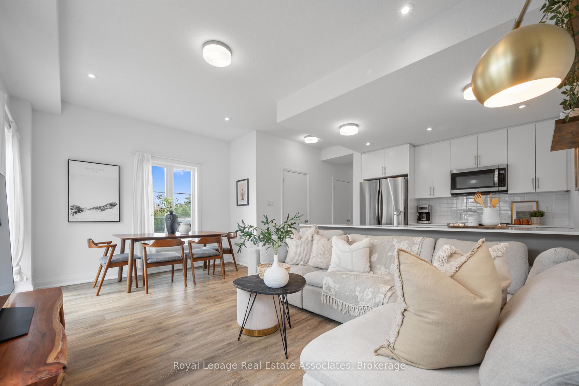 Photo 14 of 26 Steele Crescent, Guelph, St. Patrick's Ward — HOMEH