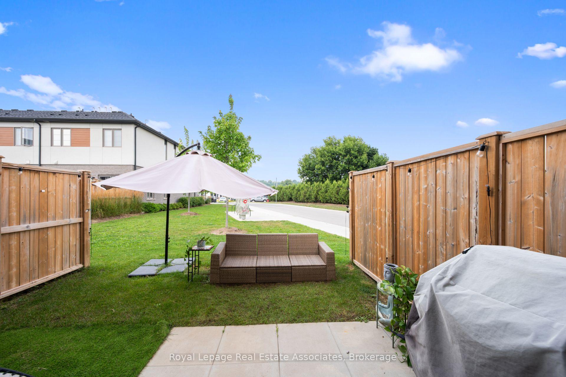 Photo 34 of 26 Steele Crescent, Guelph, St. Patrick's Ward — HOMEH