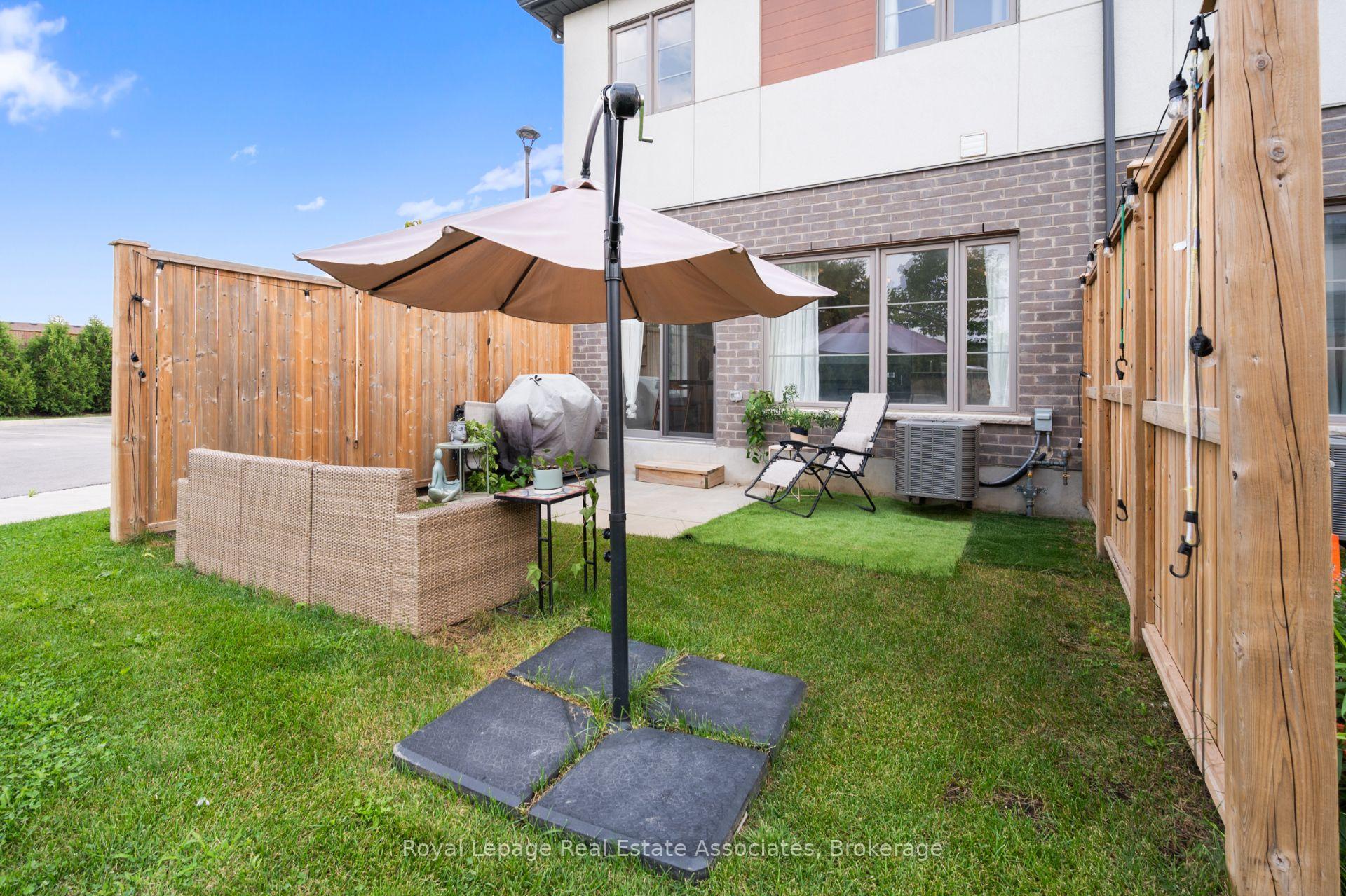 Photo 35 of 26 Steele Crescent, Guelph, St. Patrick's Ward — HOMEH