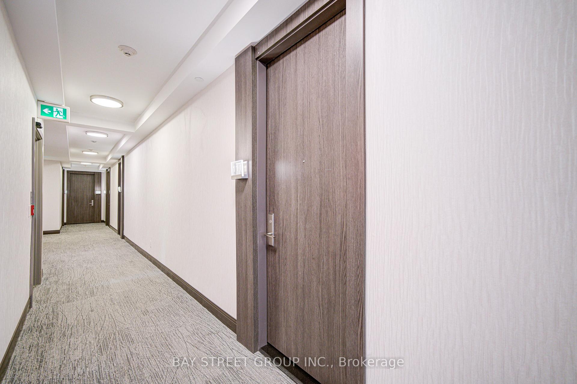 Photo 3 of Unit 111, 15 Water Walk Drive, Markham, Unionville — HOMEH