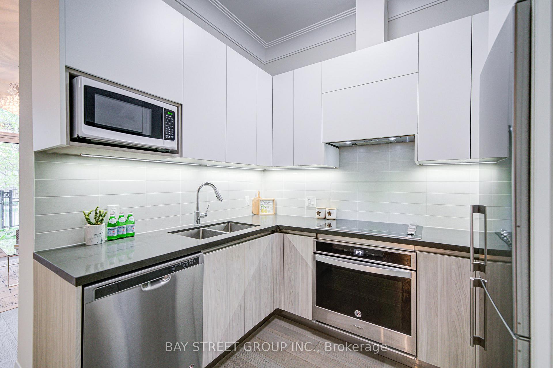 Photo 21 of Unit 111, 15 Water Walk Drive, Markham, Unionville — HOMEH