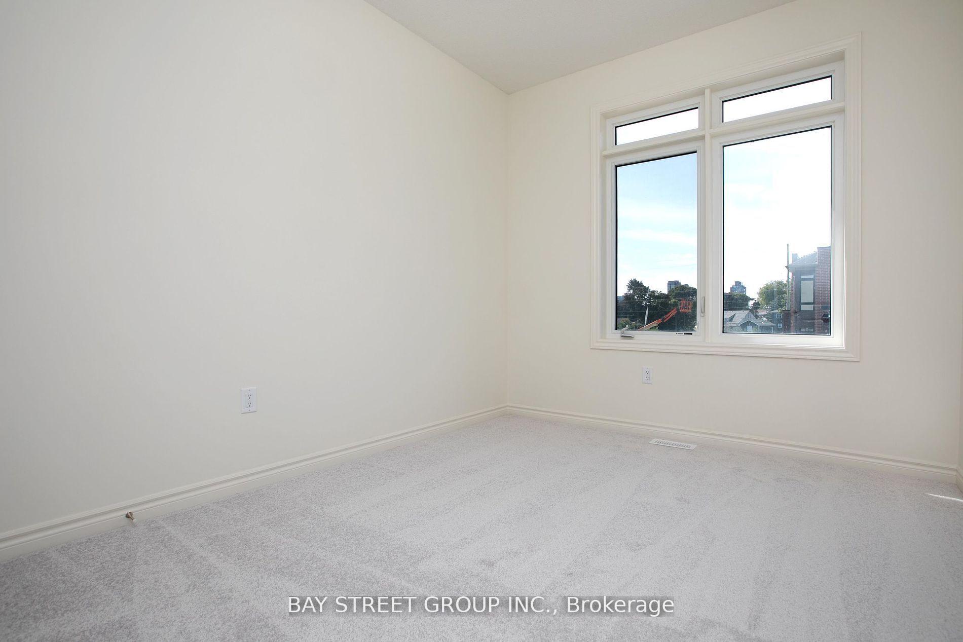 Photo 11 of 533 Danks Ridge Drive, Ajax, South East — HOMEH