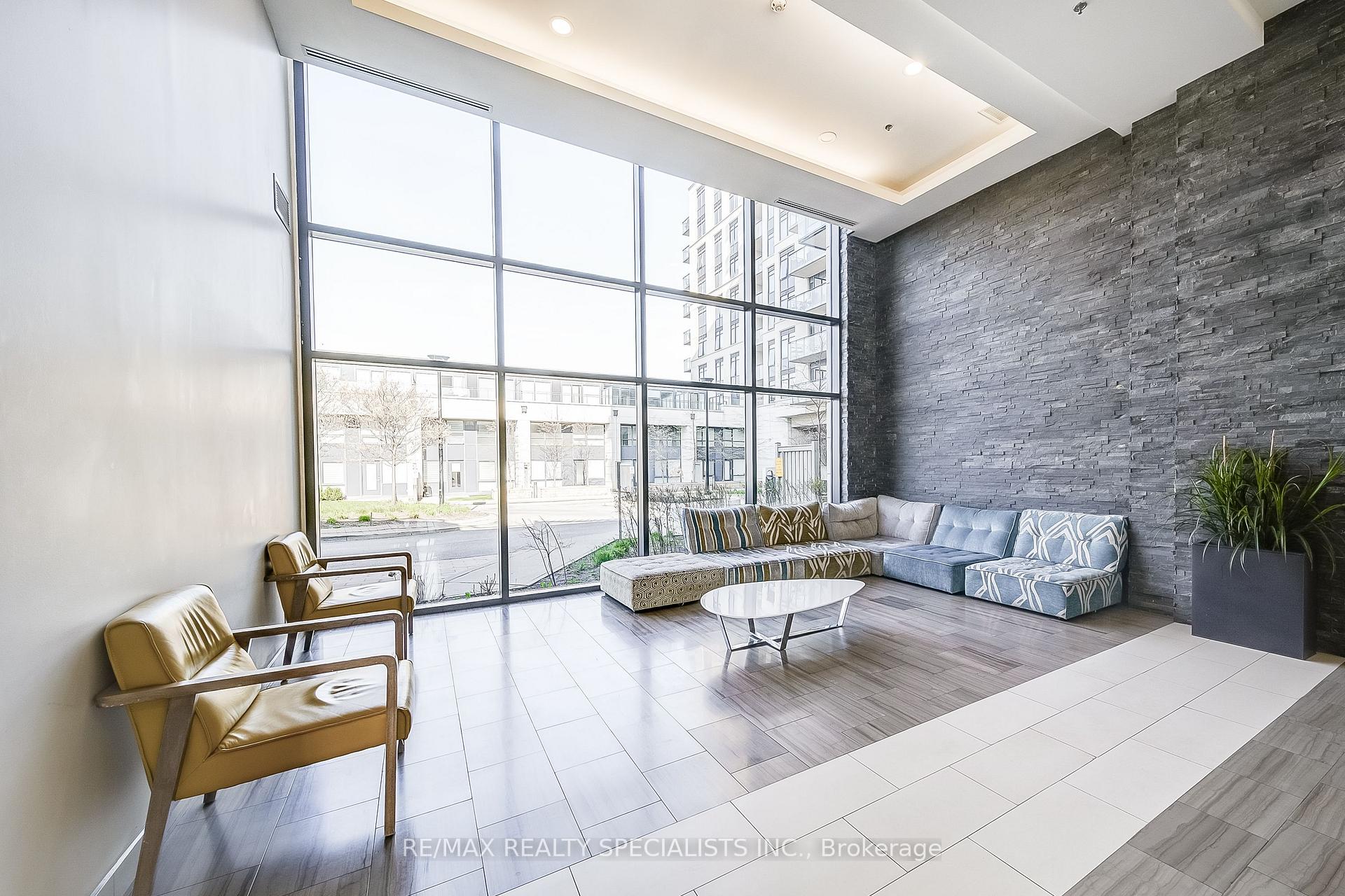 Photo 6 of Unit 710, 24 Woodstream Boulevard, Vaughan, Vaughan Grove — HOMEH