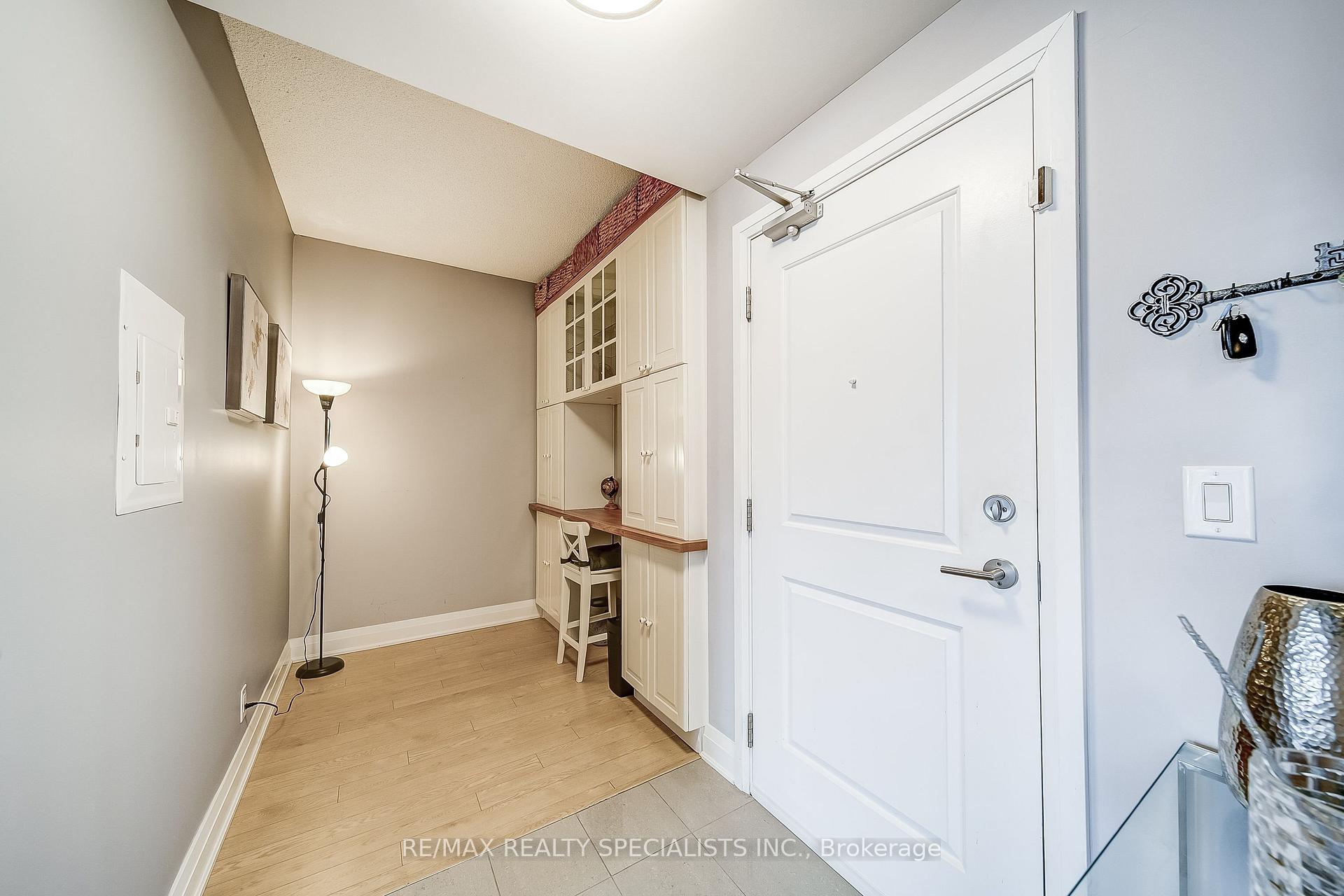 Photo 9 of Unit 710, 24 Woodstream Boulevard, Vaughan, Vaughan Grove — HOMEH