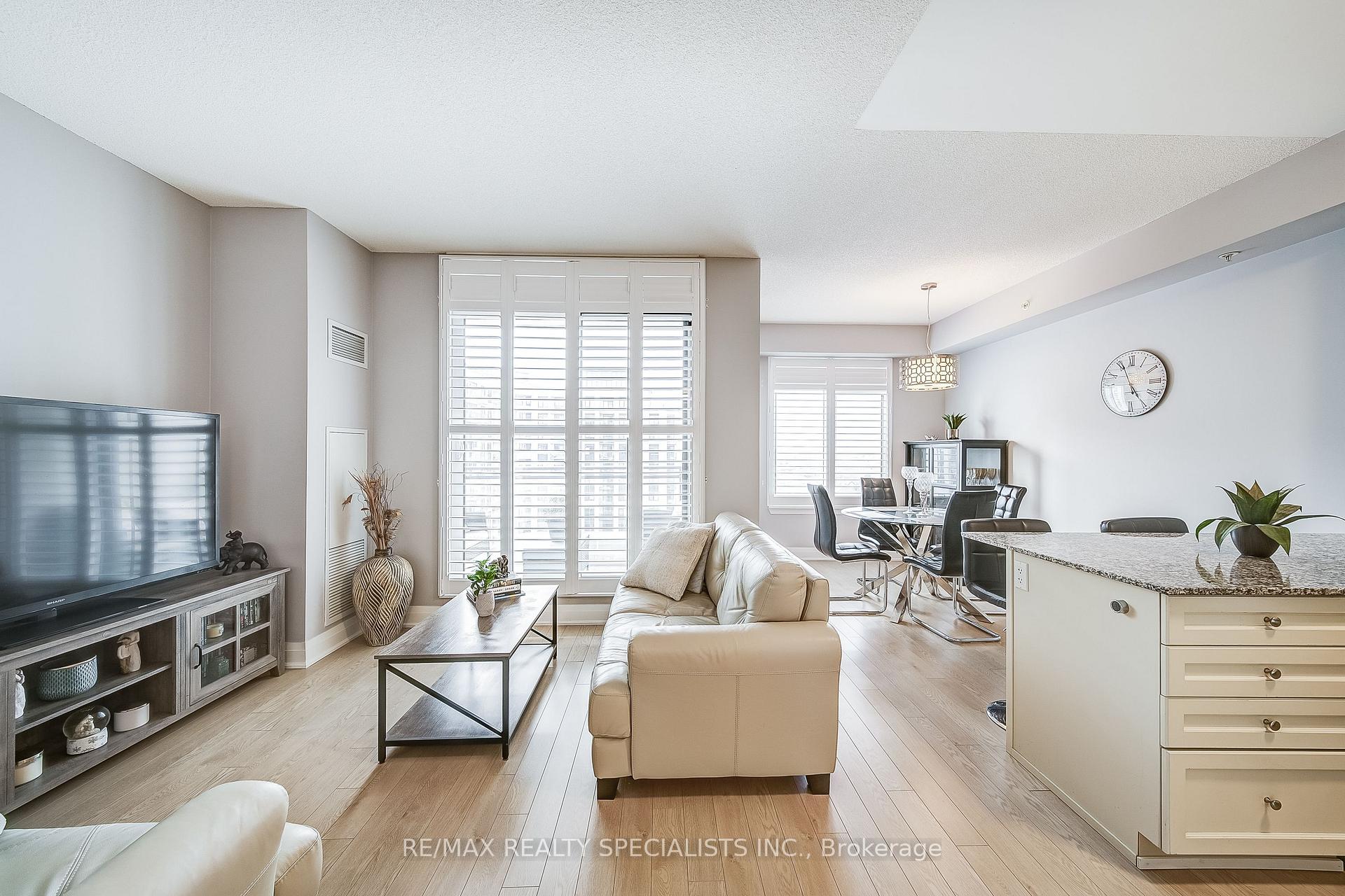Photo 13 of Unit 710, 24 Woodstream Boulevard, Vaughan, Vaughan Grove — HOMEH