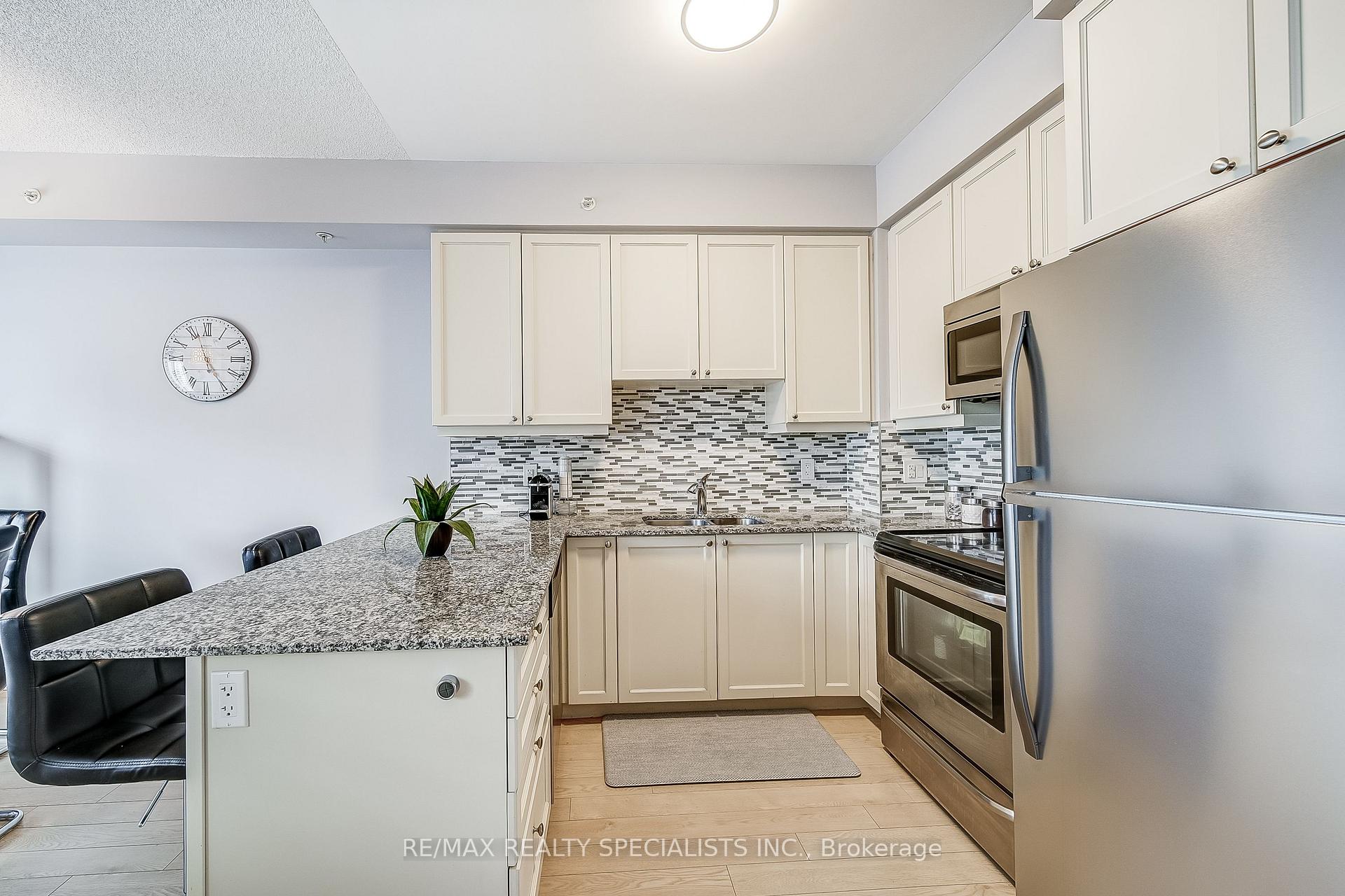 Photo 18 of Unit 710, 24 Woodstream Boulevard, Vaughan, Vaughan Grove — HOMEH
