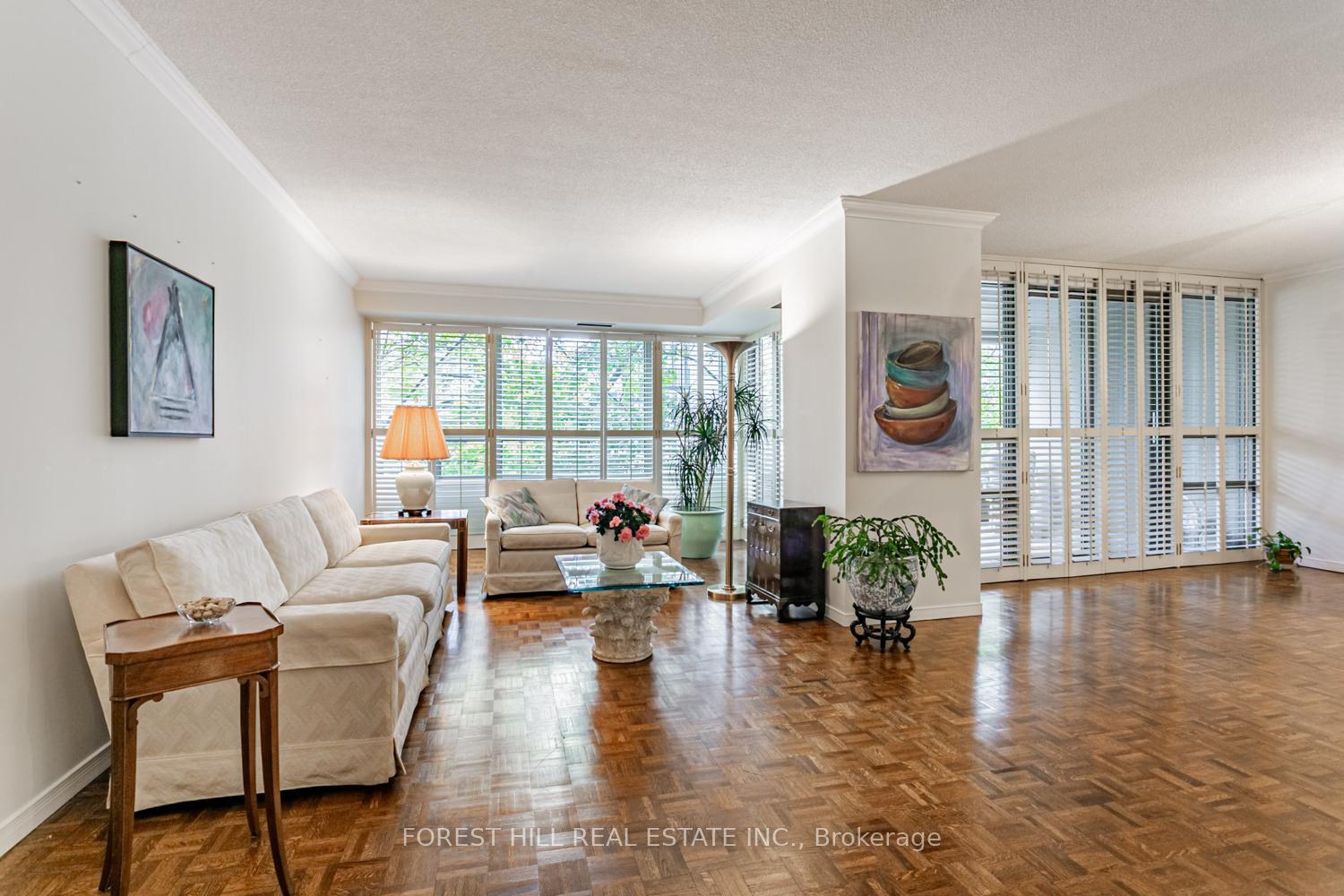 Photo 4 of Unit 307, 18 Lower Village Gate, Toronto, Forest Hill South — HOMEH