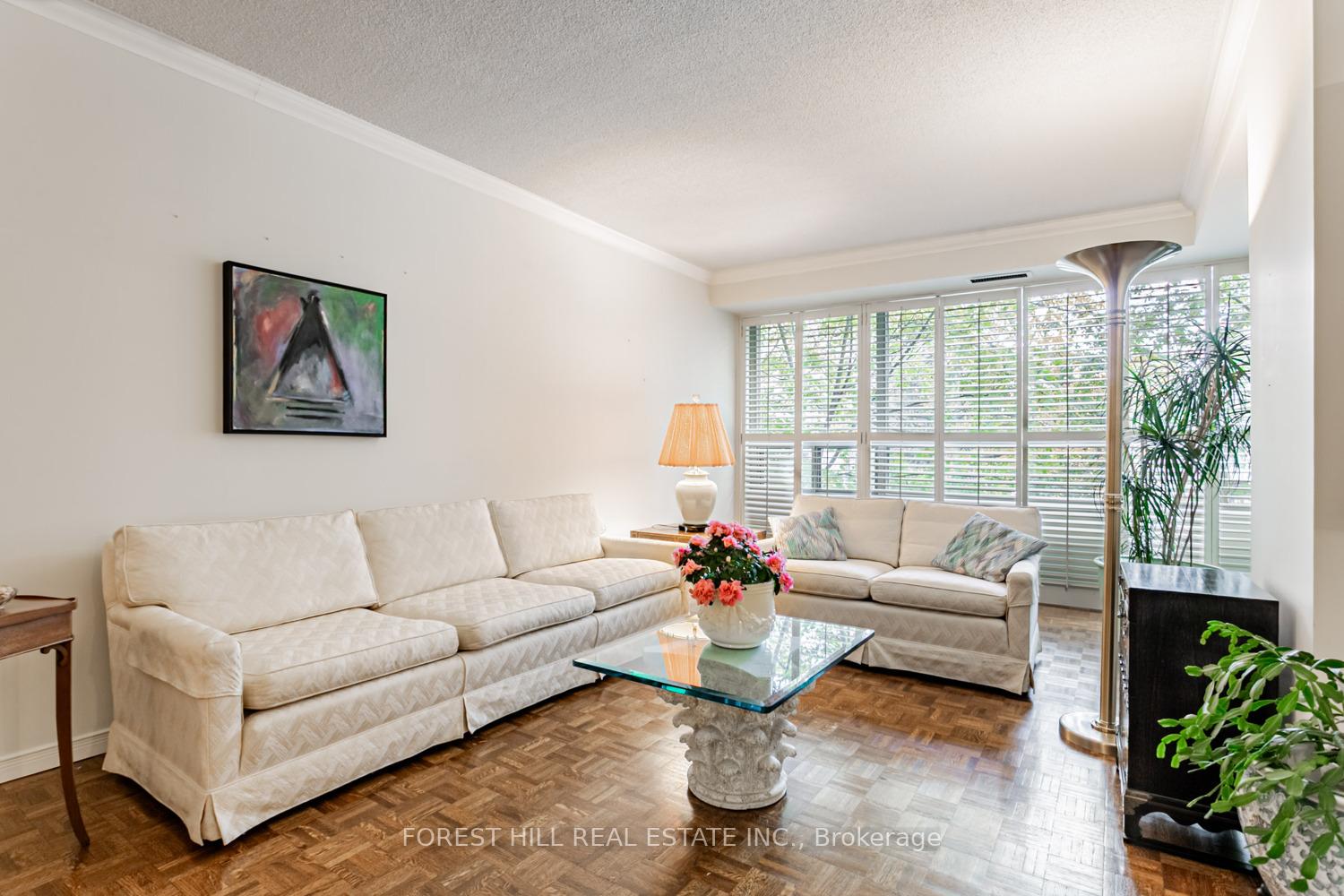 Photo 6 of Unit 307, 18 Lower Village Gate, Toronto, Forest Hill South — HOMEH