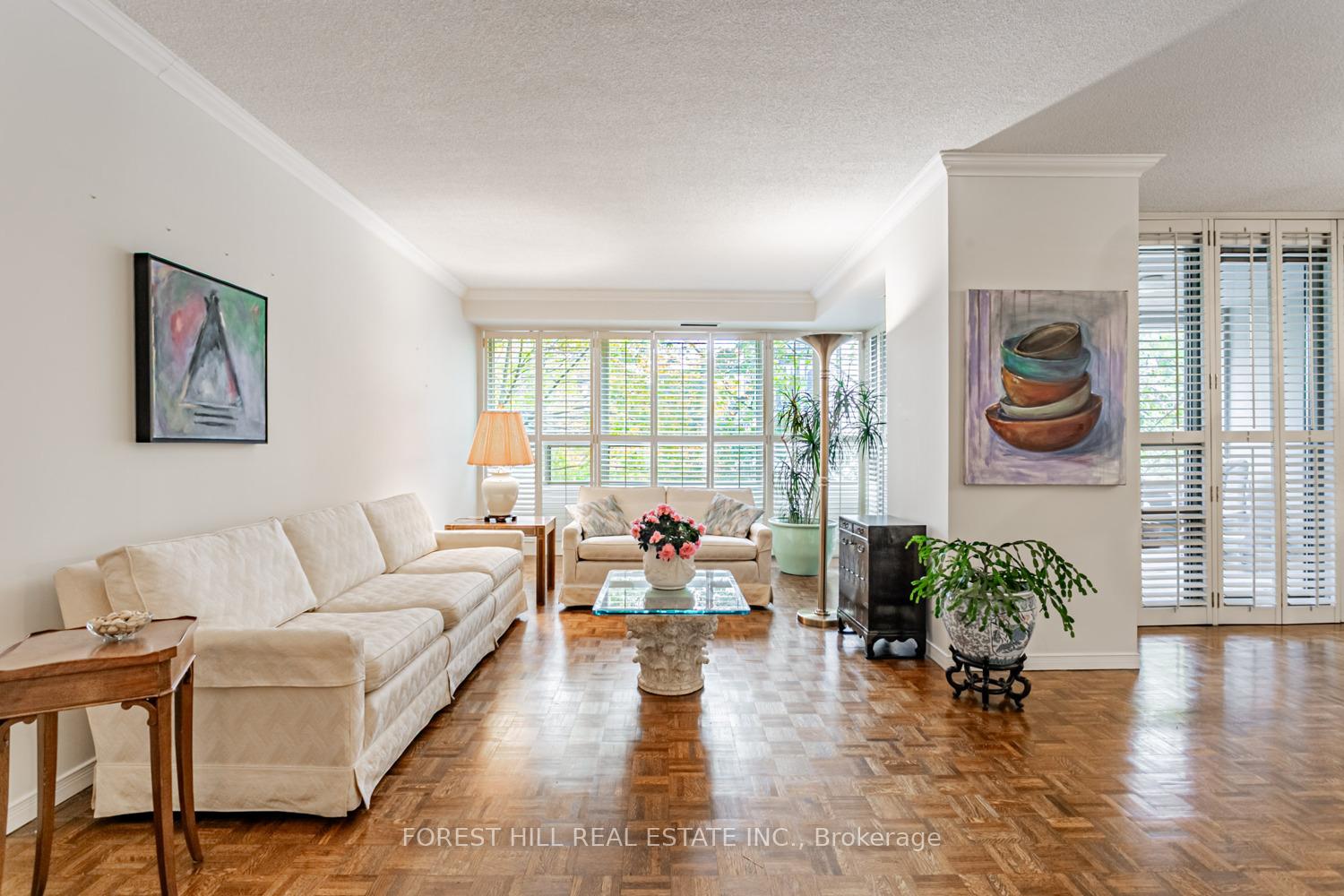 Photo 7 of Unit 307, 18 Lower Village Gate, Toronto, Forest Hill South — HOMEH
