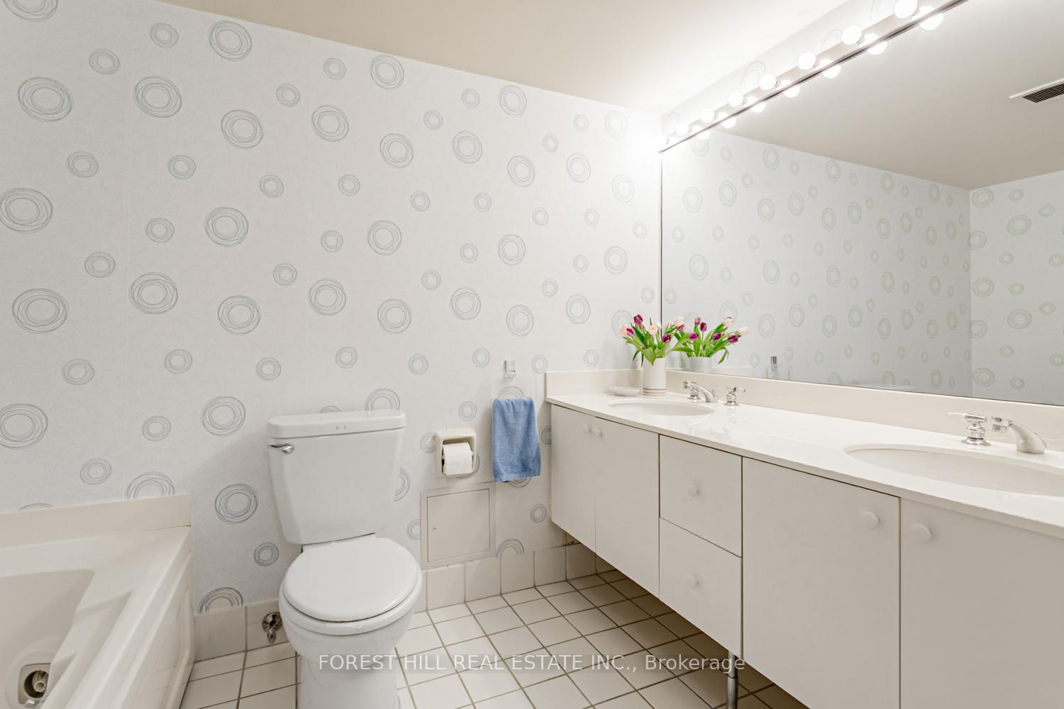 Photo 14 of Unit 307, 18 Lower Village Gate, Toronto, Forest Hill South — HOMEH