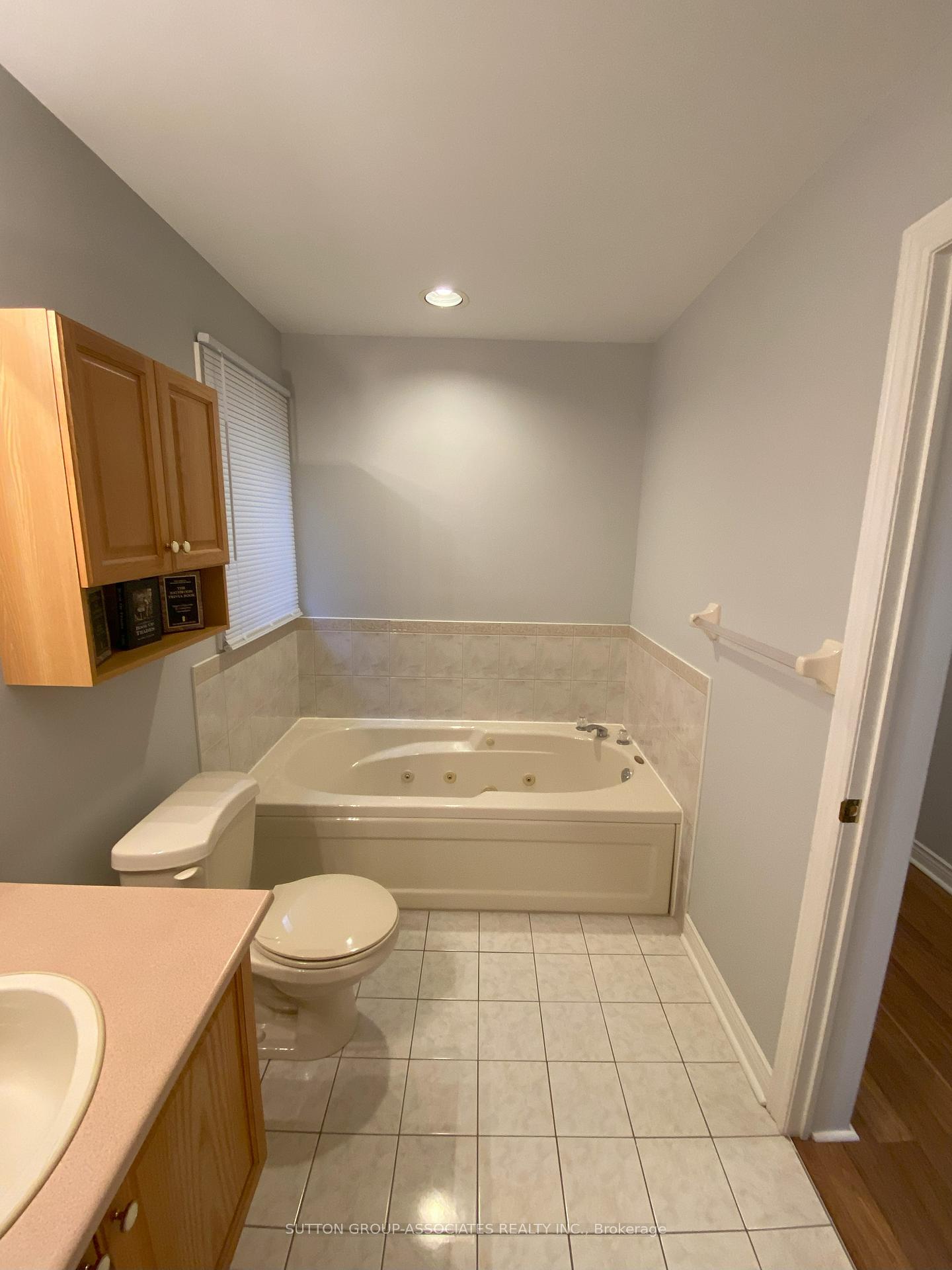 Photo 15 of Unit 7, 13 Sunset Boulevard, New Tecumseth, Rural New Tecumseth — HOMEH