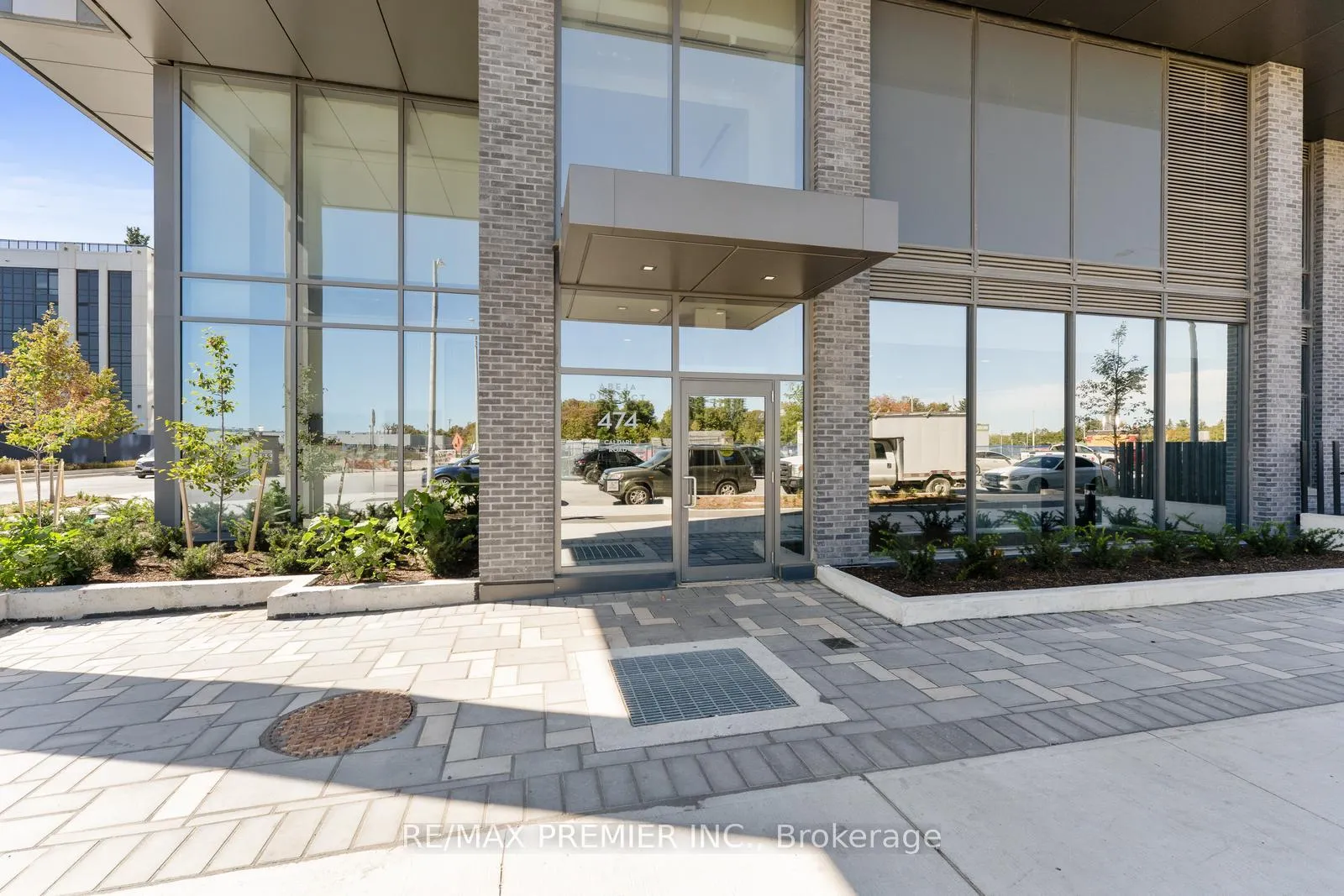 Front of Unit 2206, 474 Caldari Road