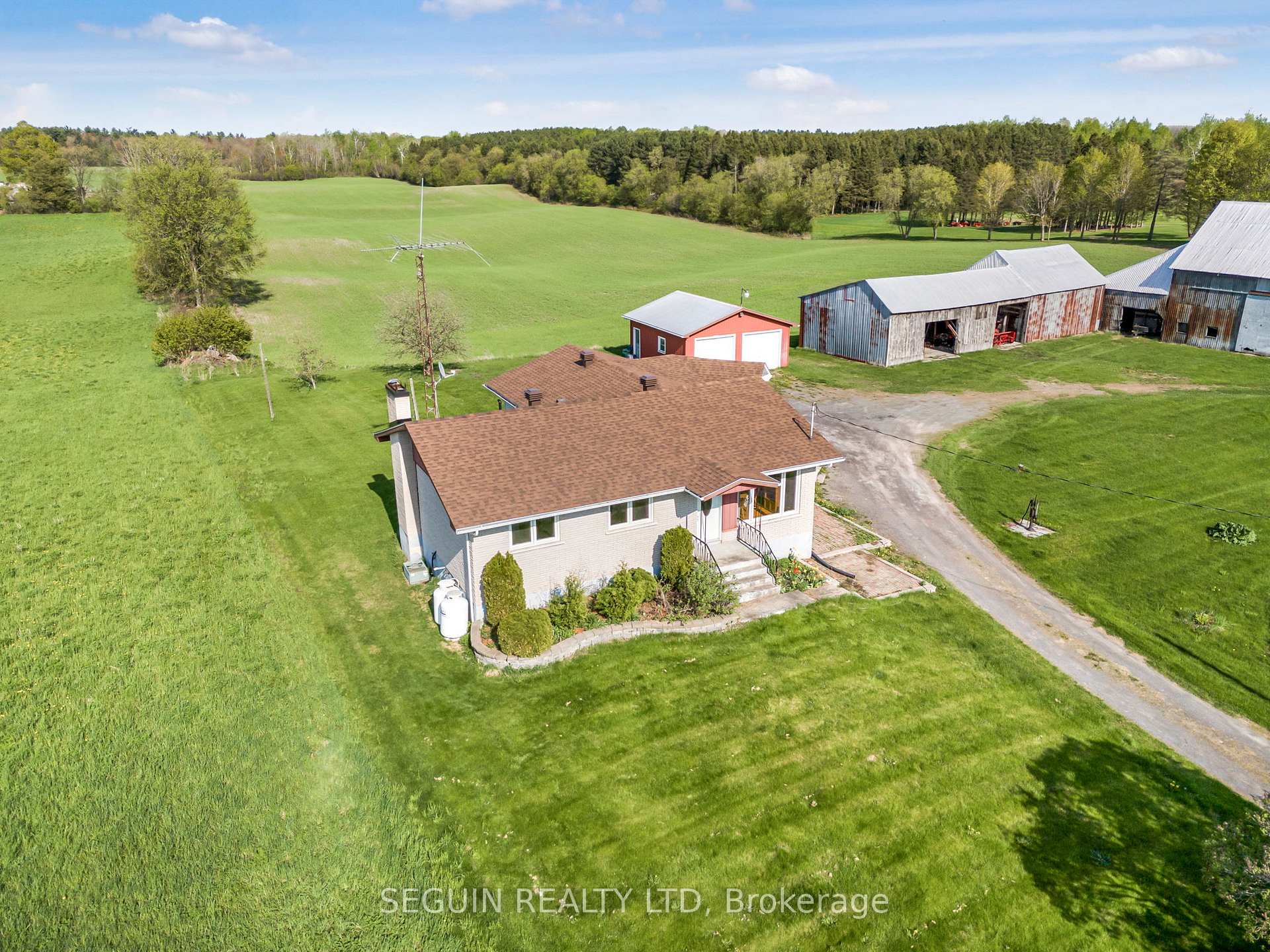 Photo 10 of 1765 Cassburn Road, Champlain, Champlain Twp — HOMEH