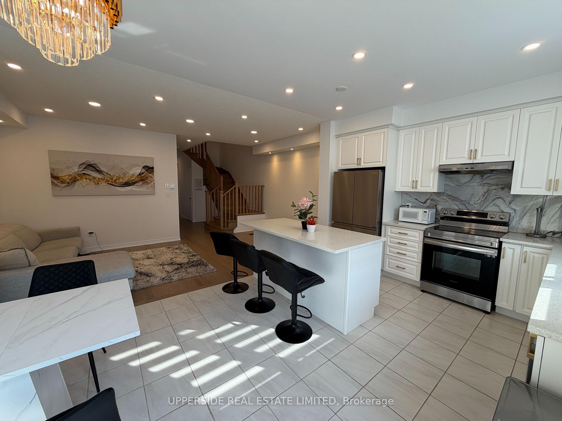Photo 9 of 87 Milady Crescent, Barrie, Rural Barrie Southeast — HOMEH