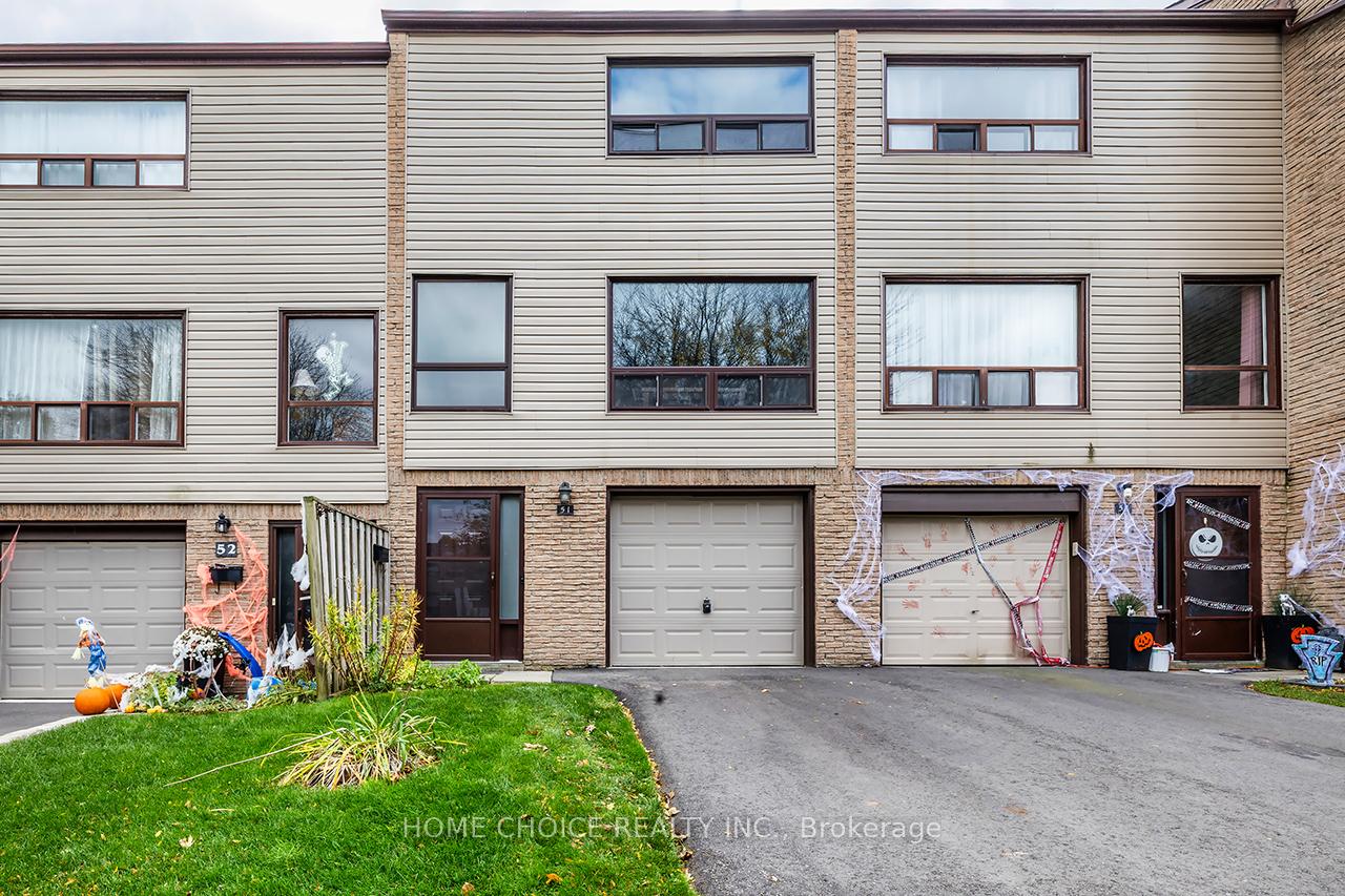 Photo 1 of 51 Park Lane Circle E, Clarington, Bowmanville — HOMEH