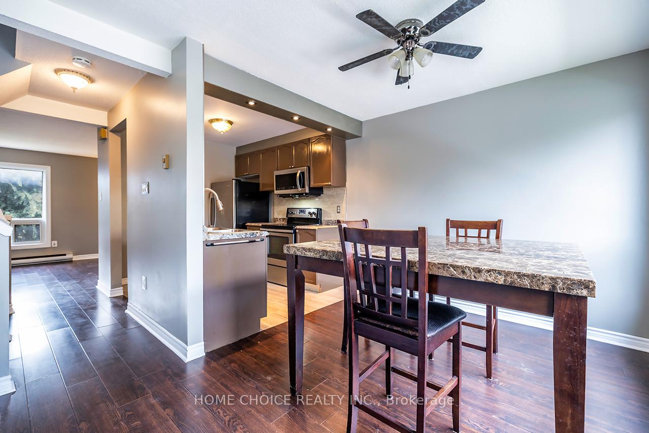 Photo 12 of 51 Park Lane Circle E, Clarington, Bowmanville — HOMEH