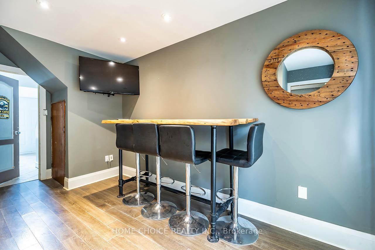 Photo 31 of 51 Park Lane Circle E, Clarington, Bowmanville — HOMEH