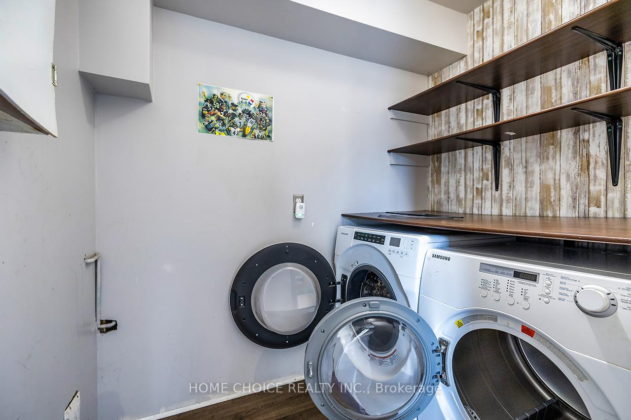 Photo 32 of 51 Park Lane Circle E, Clarington, Bowmanville — HOMEH