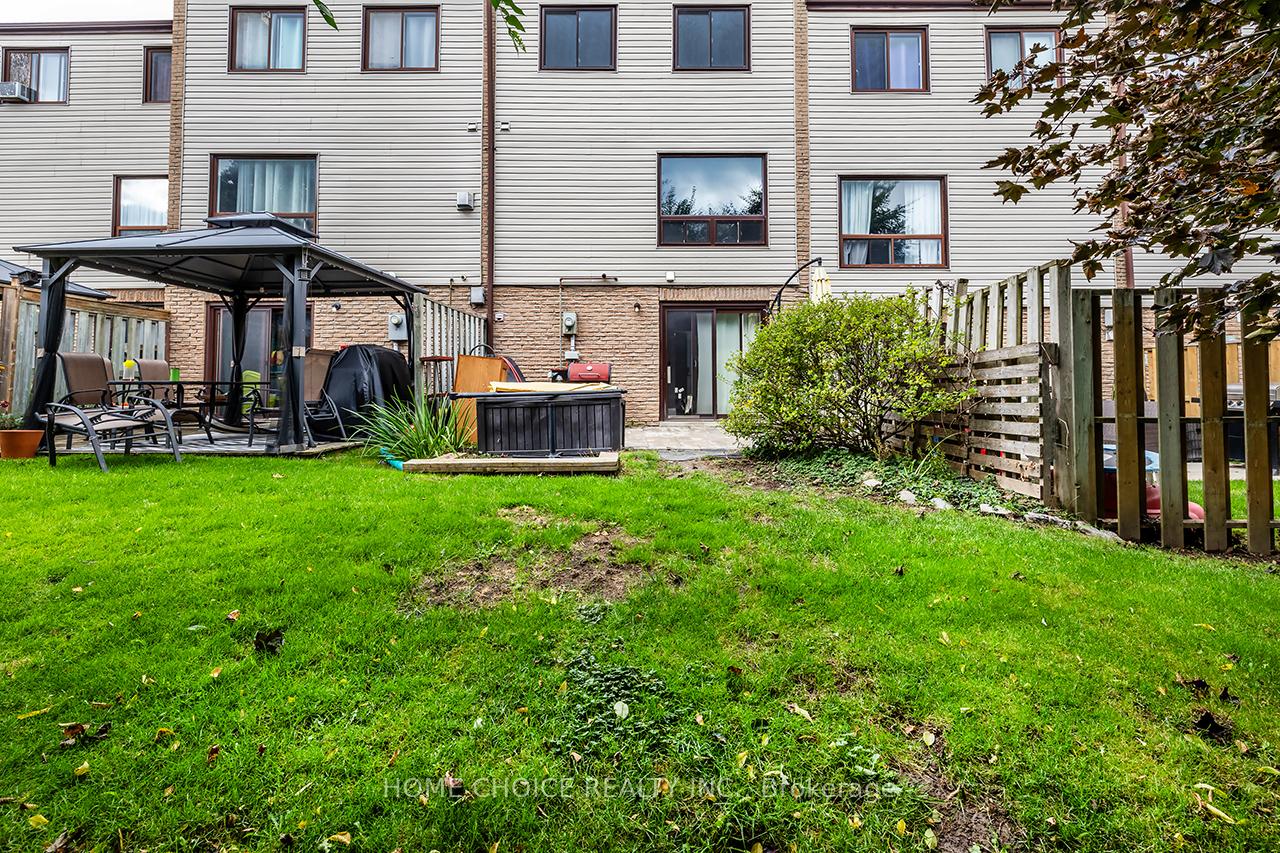 Photo 36 of 51 Park Lane Circle E, Clarington, Bowmanville — HOMEH