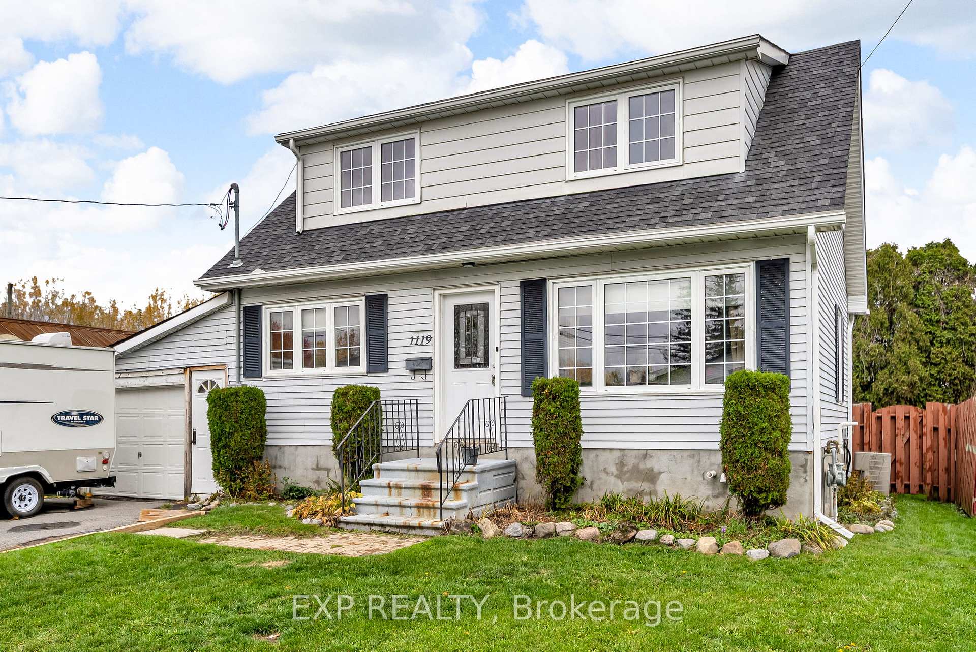 Photo 1 of 1119 Miron Avenue, Cornwall — HOMEH