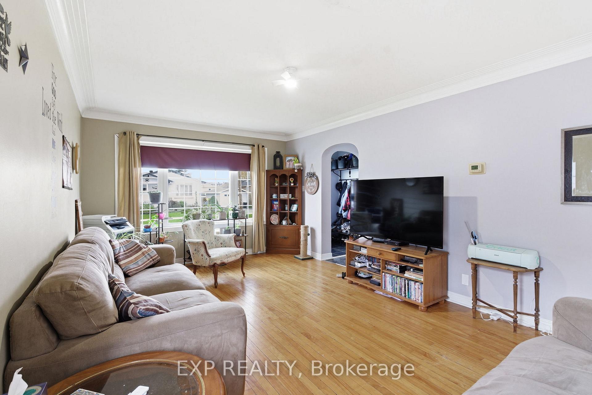 Photo 10 of 1119 Miron Avenue, Cornwall — HOMEH