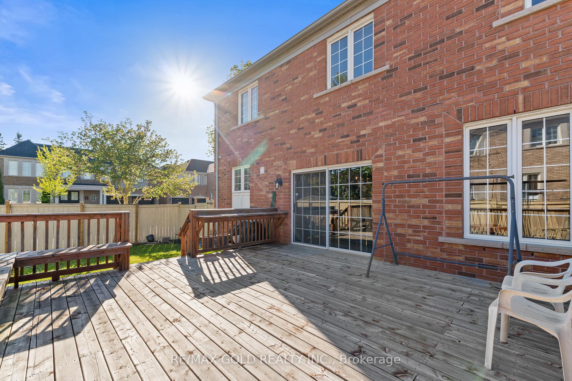 Photo 6 of 39 O'shea Crescent, Ajax, Northwest Ajax — HOMEH