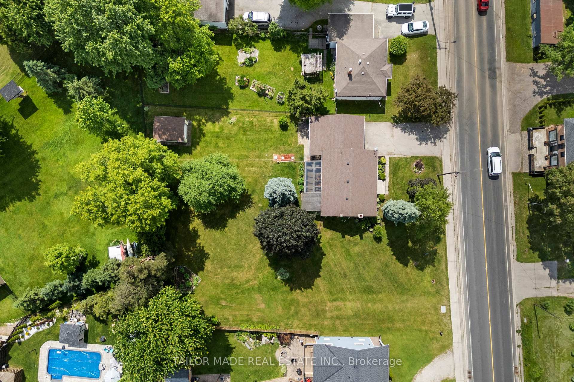 Photo 35 of 159 Murphy Road W, Essa, Baxter — HOMEH
