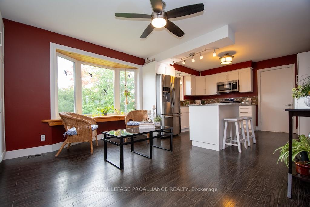 Photo 11 of 939 Alexander Drive, Cavan Monaghan, Cavan Twp — HOMEH