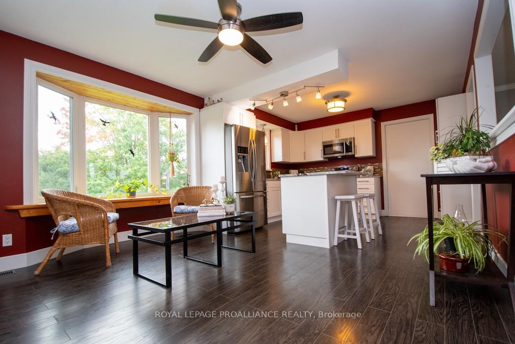 Photo 13 of 939 Alexander Drive, Cavan Monaghan, Cavan Twp — HOMEH
