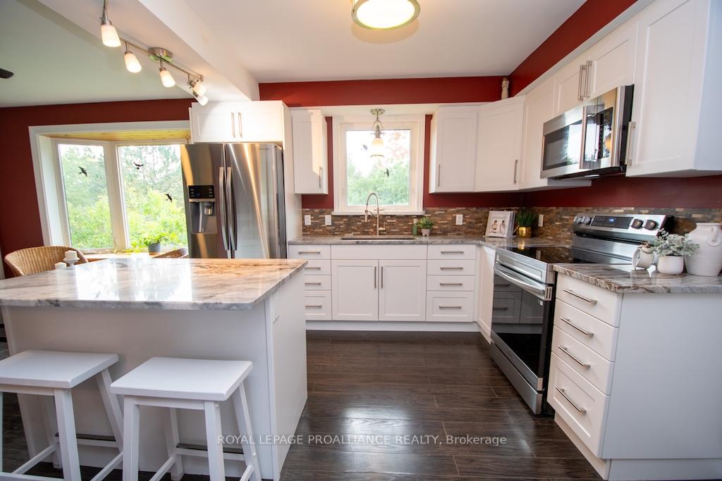 Photo 16 of 939 Alexander Drive, Cavan Monaghan, Cavan Twp — HOMEH