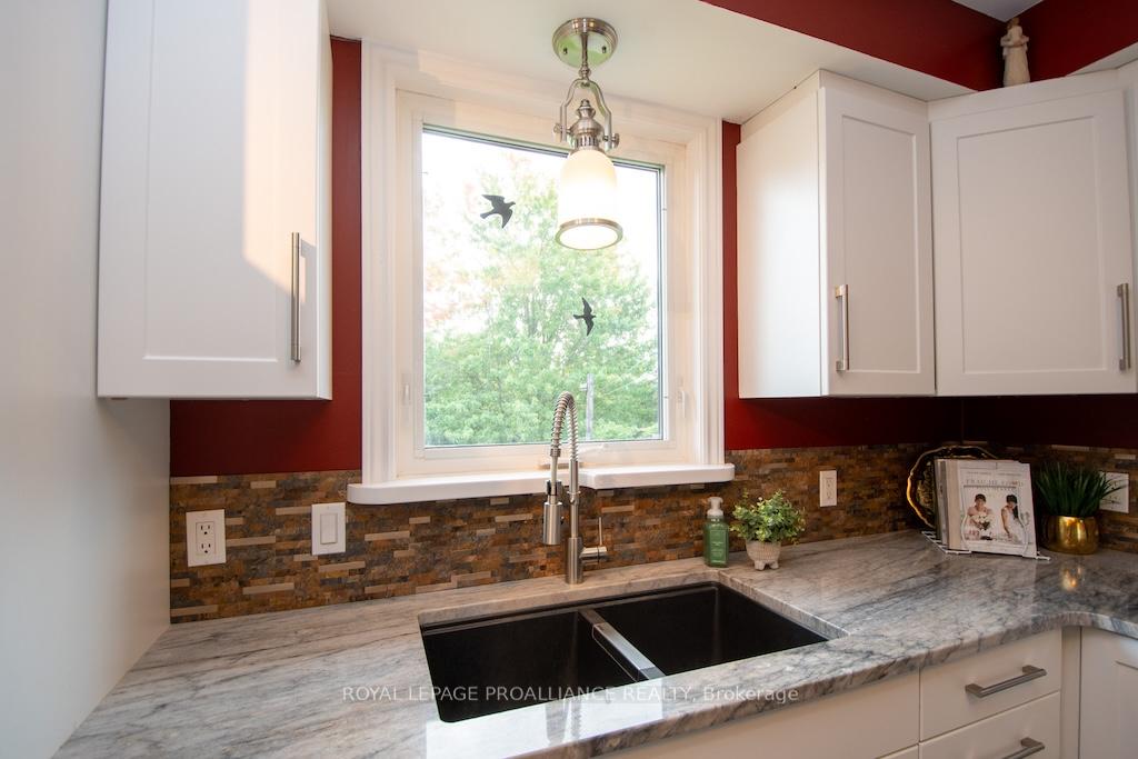 Photo 18 of 939 Alexander Drive, Cavan Monaghan, Cavan Twp — HOMEH