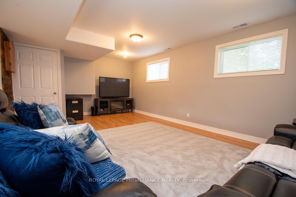Photo 36 of 939 Alexander Drive, Cavan Monaghan, Cavan Twp — HOMEH