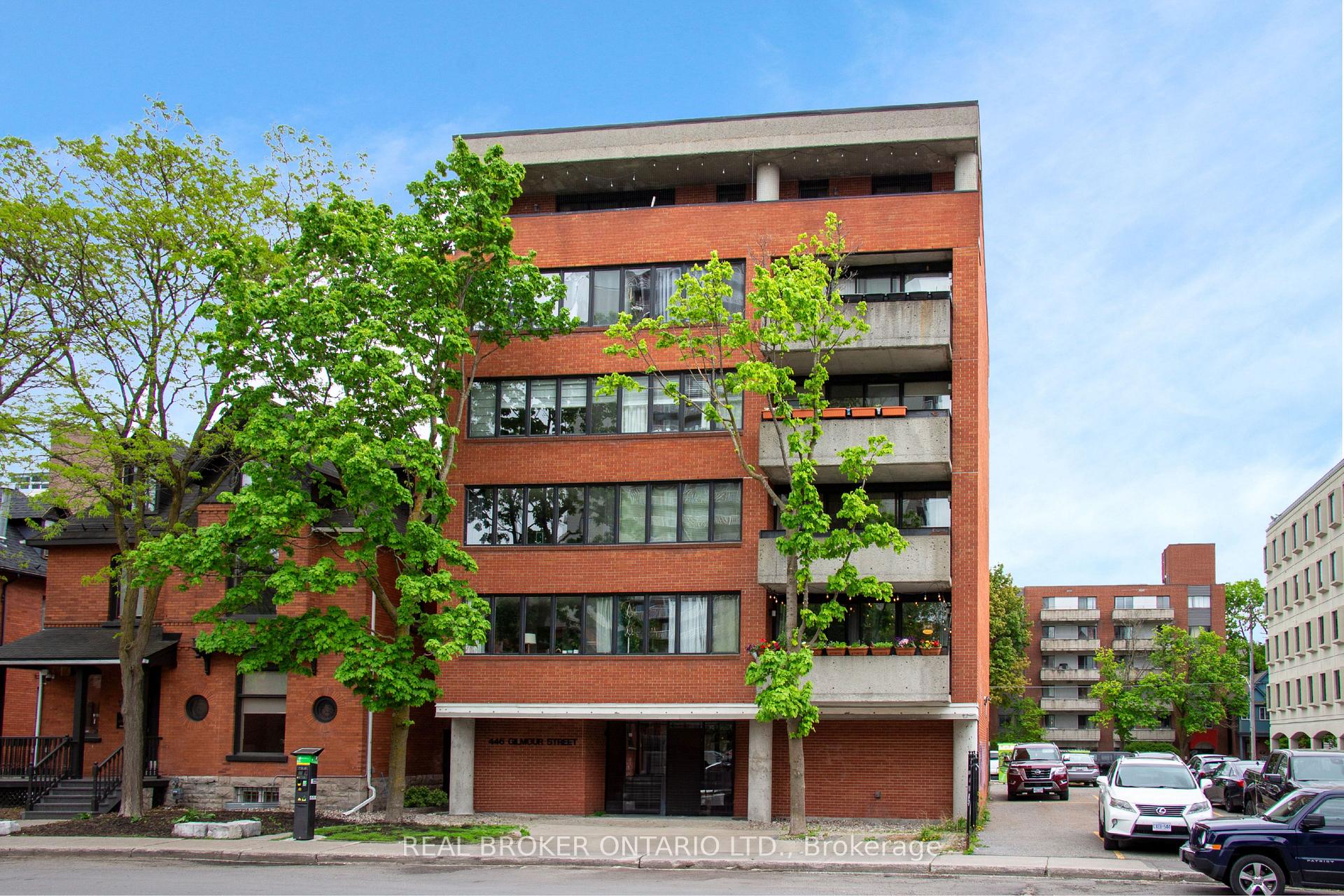 Front of Unit 202, 446 Gilmour Street