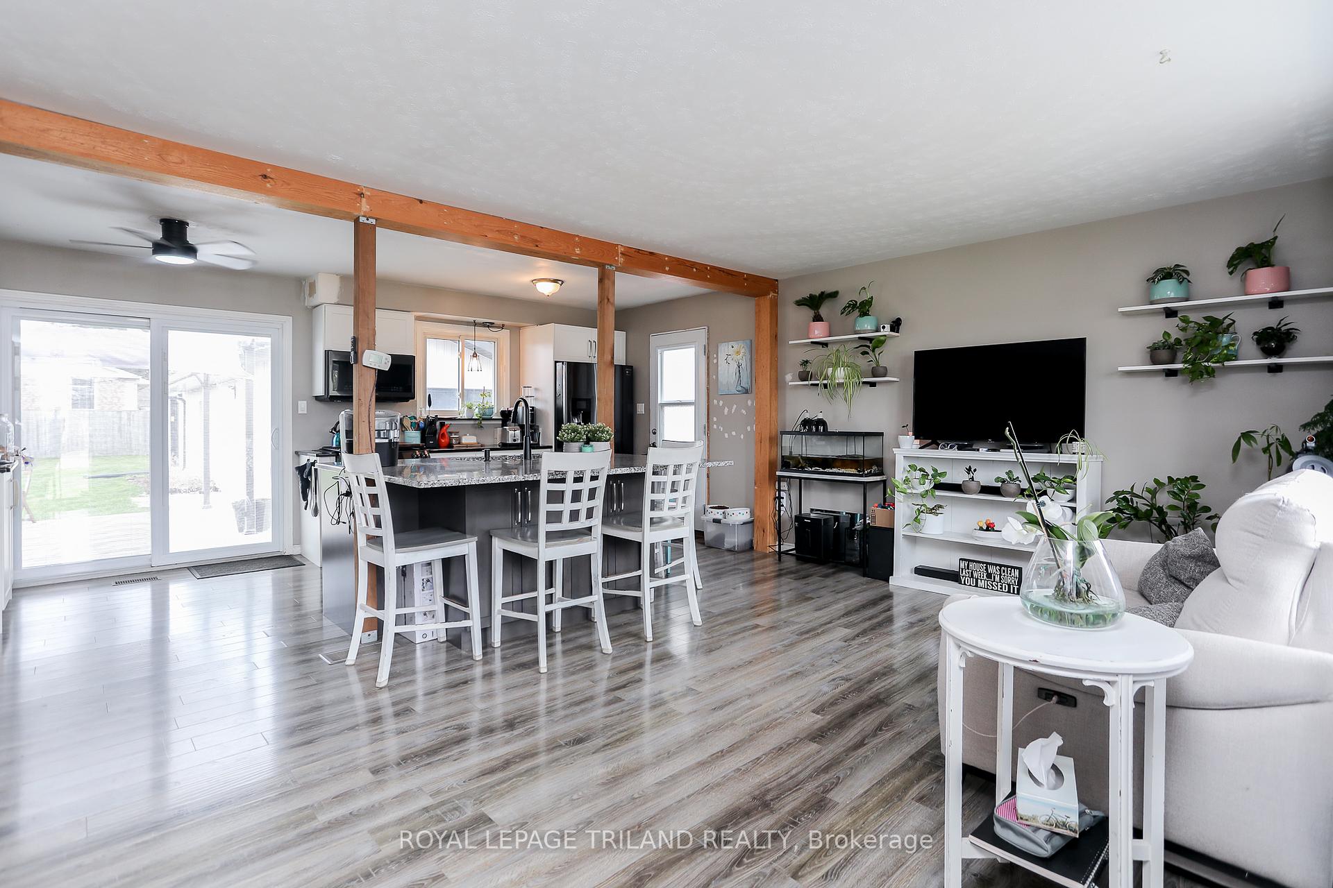Photo 2 of 139 Coulter Avenue, Central Elgin, Rural Central Elgin — HOMEH
