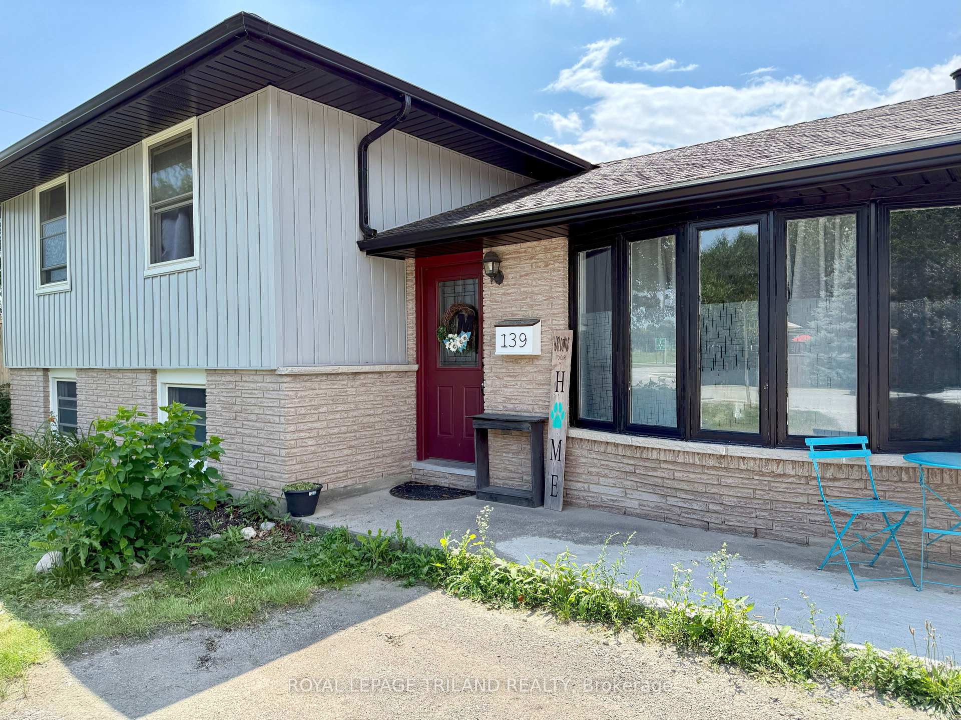 Photo 5 of 139 Coulter Avenue, Central Elgin, Rural Central Elgin — HOMEH